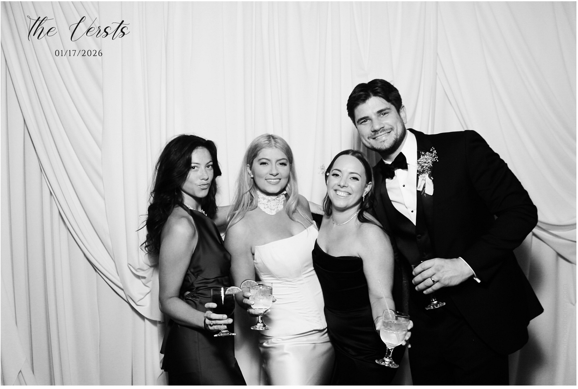 Conner & Madison | View more photos from the event at gallery.photoboothcincy.com/u/PhotoBoothCincy/Conner-Madison