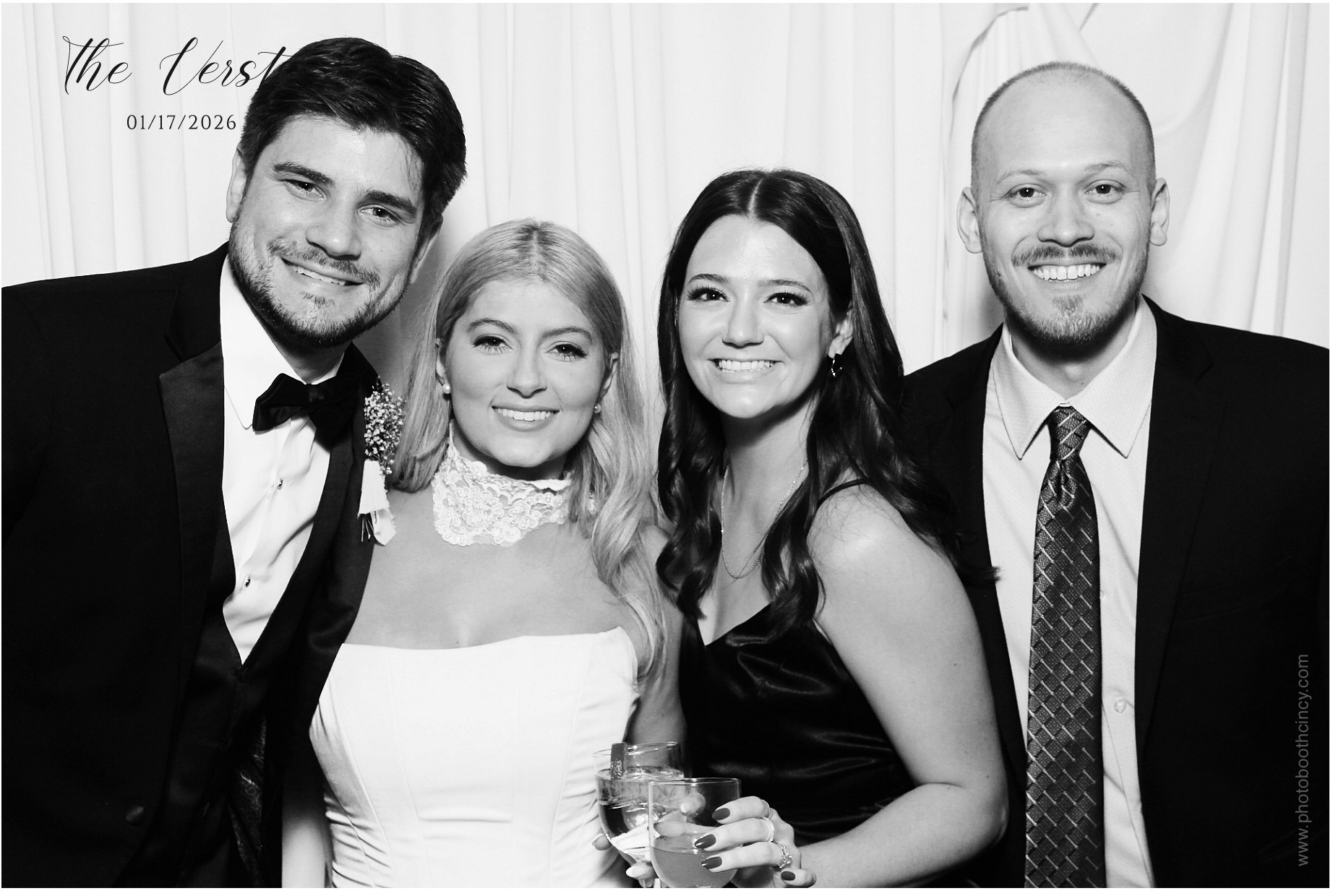 Conner & Madison | View more photos from the event at gallery.photoboothcincy.com/u/PhotoBoothCincy/Conner-Madison