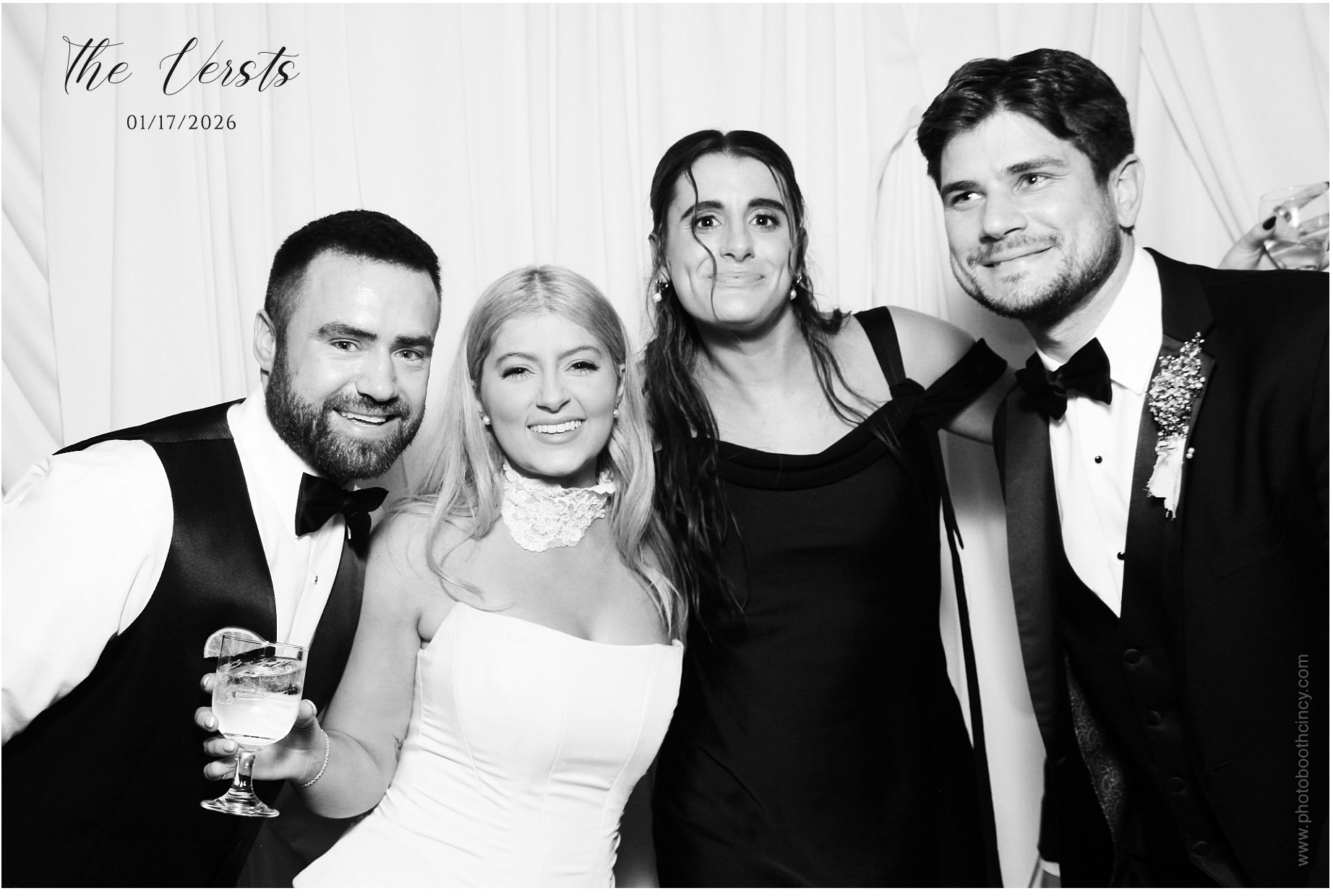 Conner & Madison | View more photos from the event at gallery.photoboothcincy.com/u/PhotoBoothCincy/Conner-Madison