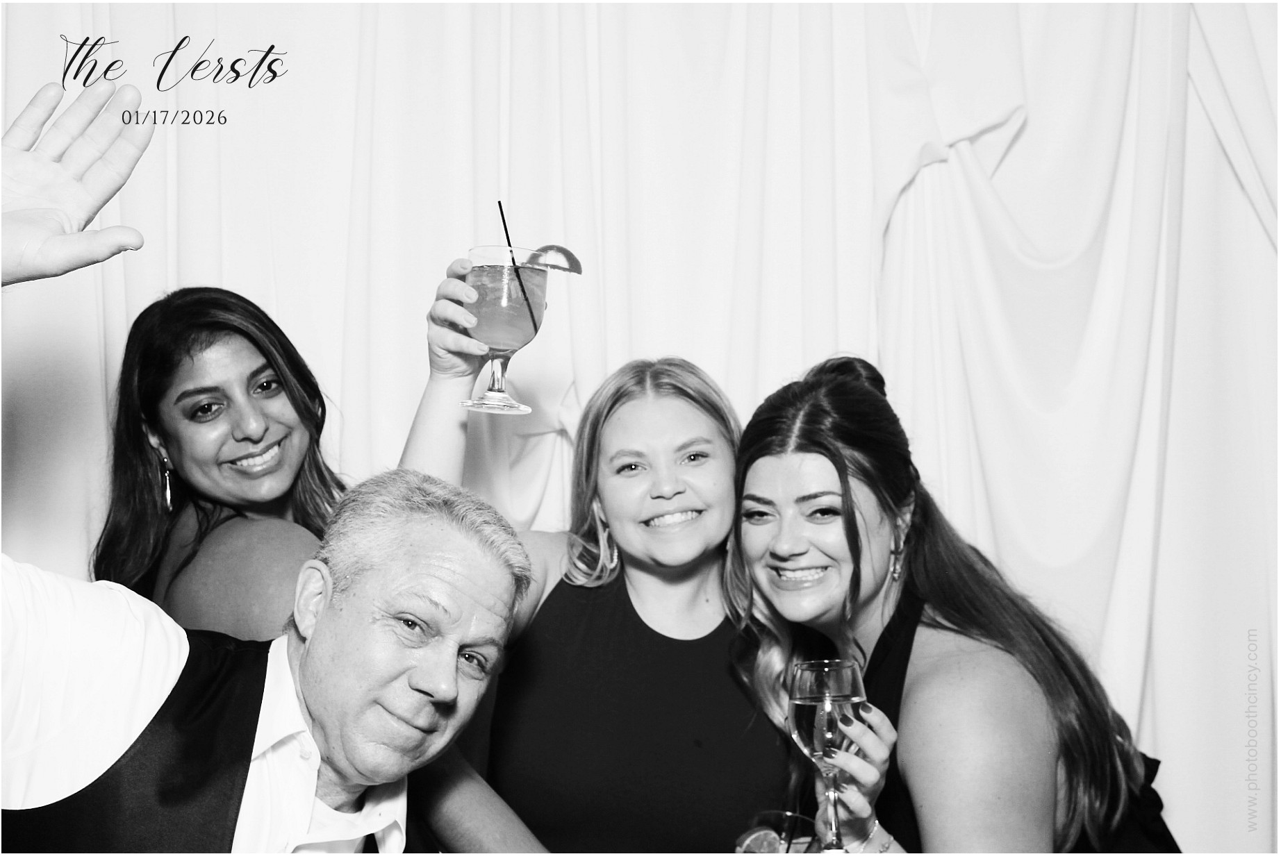 Conner & Madison | View more photos from the event at gallery.photoboothcincy.com/u/PhotoBoothCincy/Conner-Madison