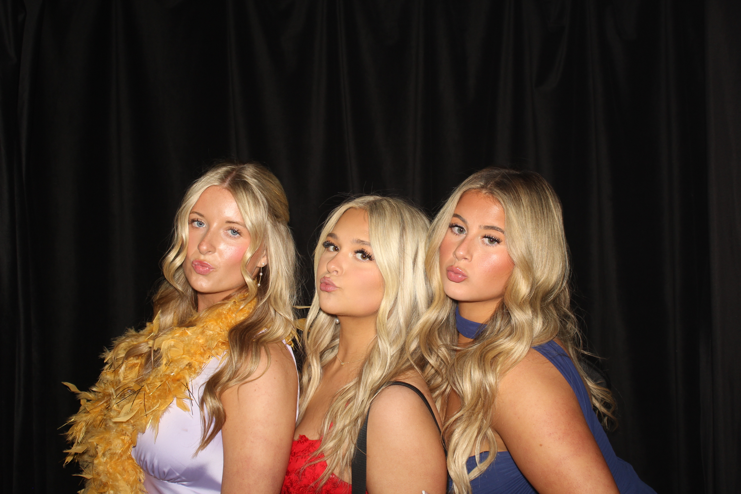  Cooper High School Prom | View more photos from the event at gallery.photoboothcincy.com/u/PhotoBoothCincy/Cooper-High-School-Prom-0