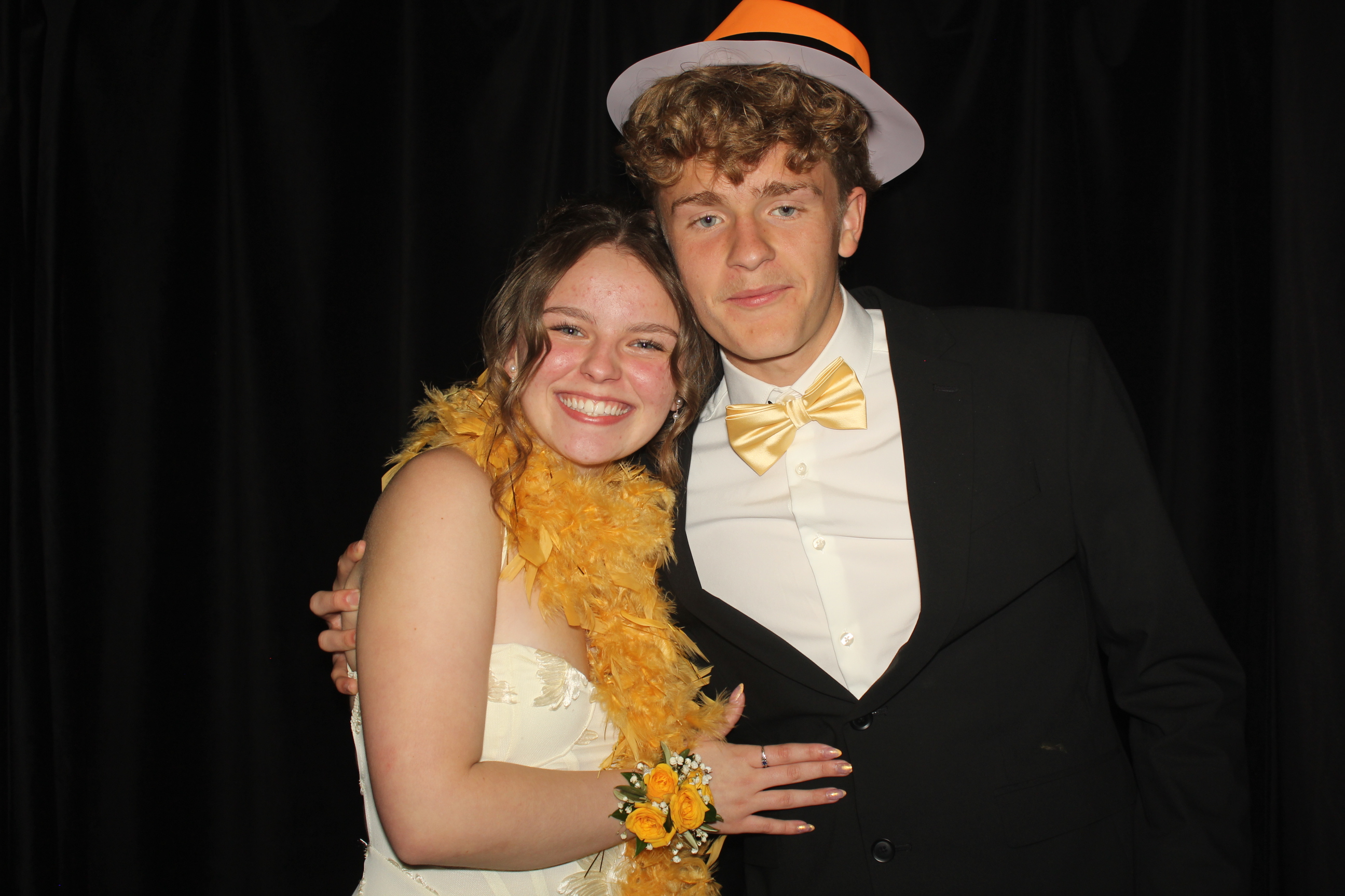  Cooper High School Prom | View more photos from the event at gallery.photoboothcincy.com/u/PhotoBoothCincy/Cooper-High-School-Prom-0