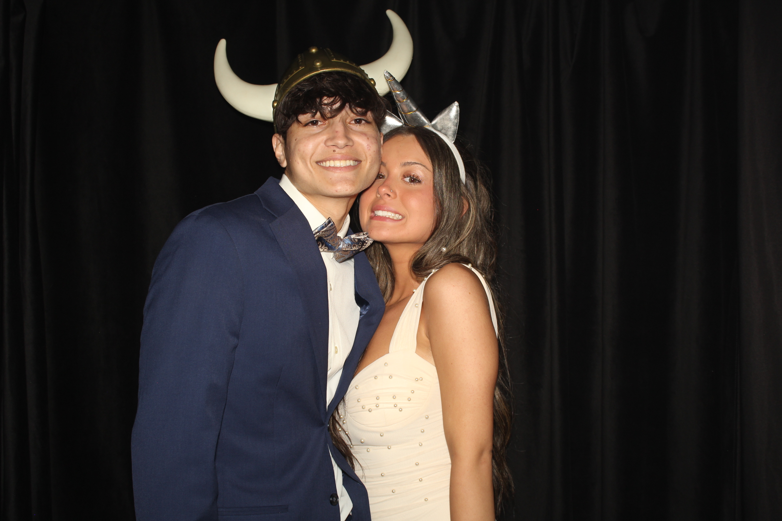  Cooper High School Prom | View more photos from the event at gallery.photoboothcincy.com/u/PhotoBoothCincy/Cooper-High-School-Prom-0