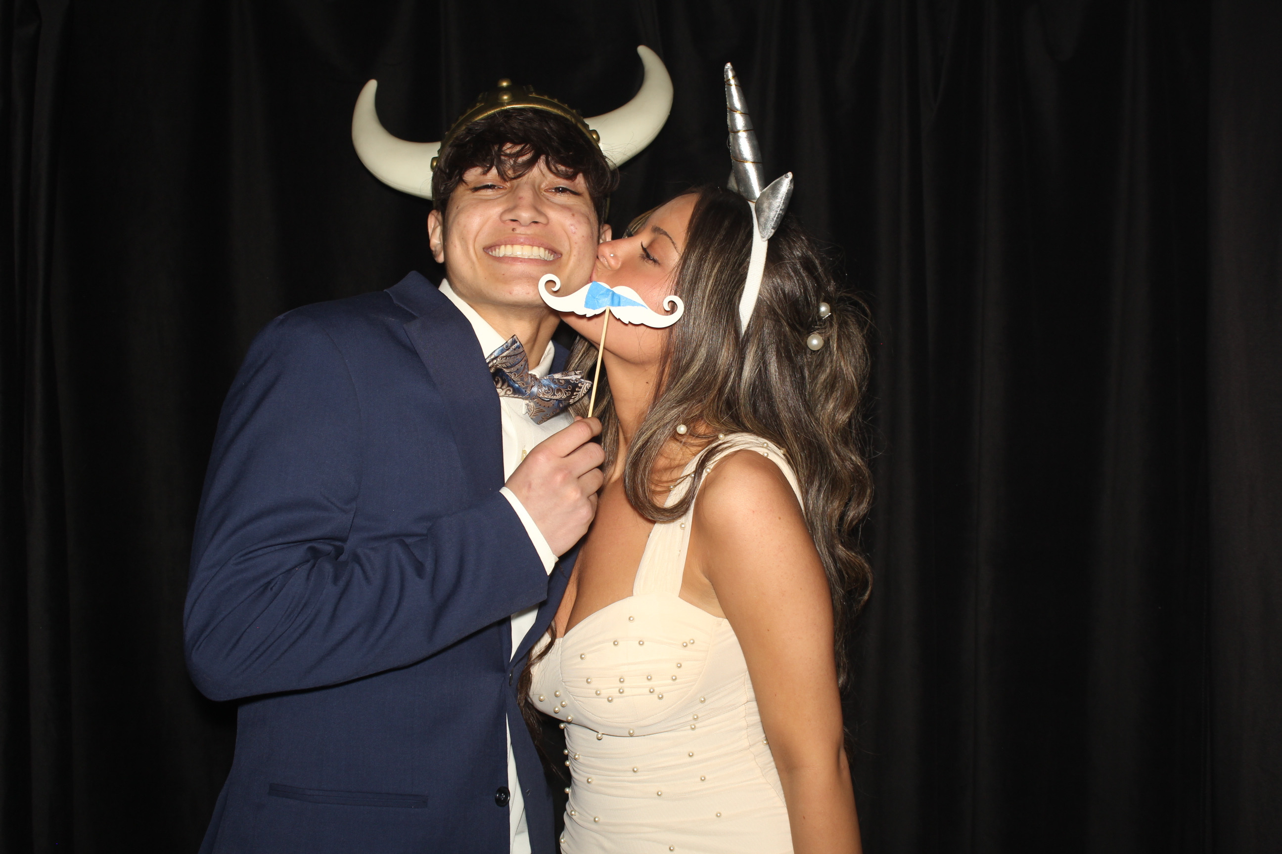  Cooper High School Prom | View more photos from the event at gallery.photoboothcincy.com/u/PhotoBoothCincy/Cooper-High-School-Prom-0