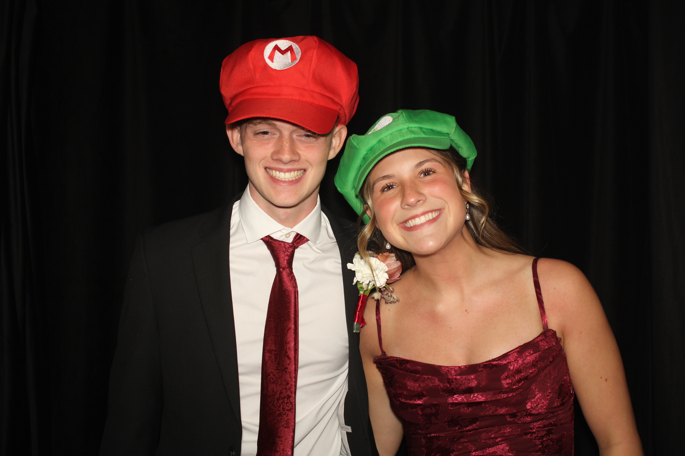  Cooper High School Prom | View more photos from the event at gallery.photoboothcincy.com/u/PhotoBoothCincy/Cooper-High-School-Prom-0