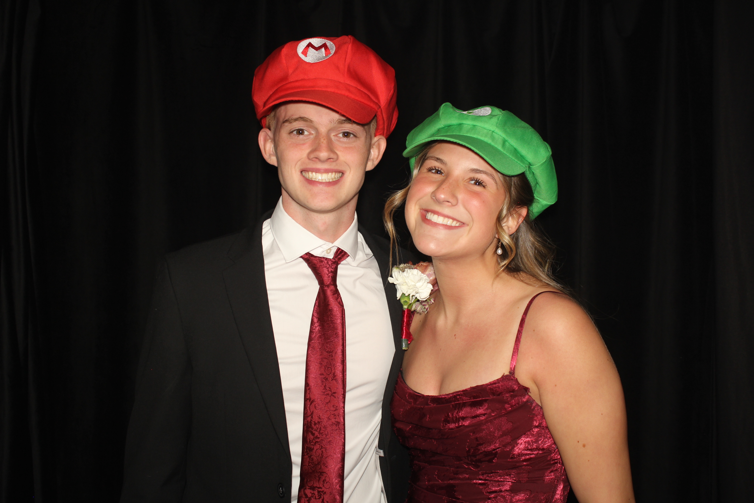  Cooper High School Prom | View more photos from the event at gallery.photoboothcincy.com/u/PhotoBoothCincy/Cooper-High-School-Prom-0