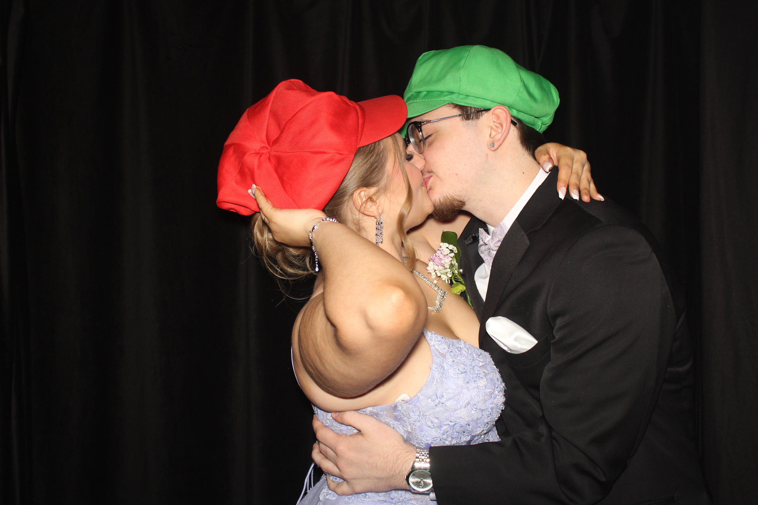  Cooper High School Prom | View more photos from the event at gallery.photoboothcincy.com/u/PhotoBoothCincy/Cooper-High-School-Prom-0