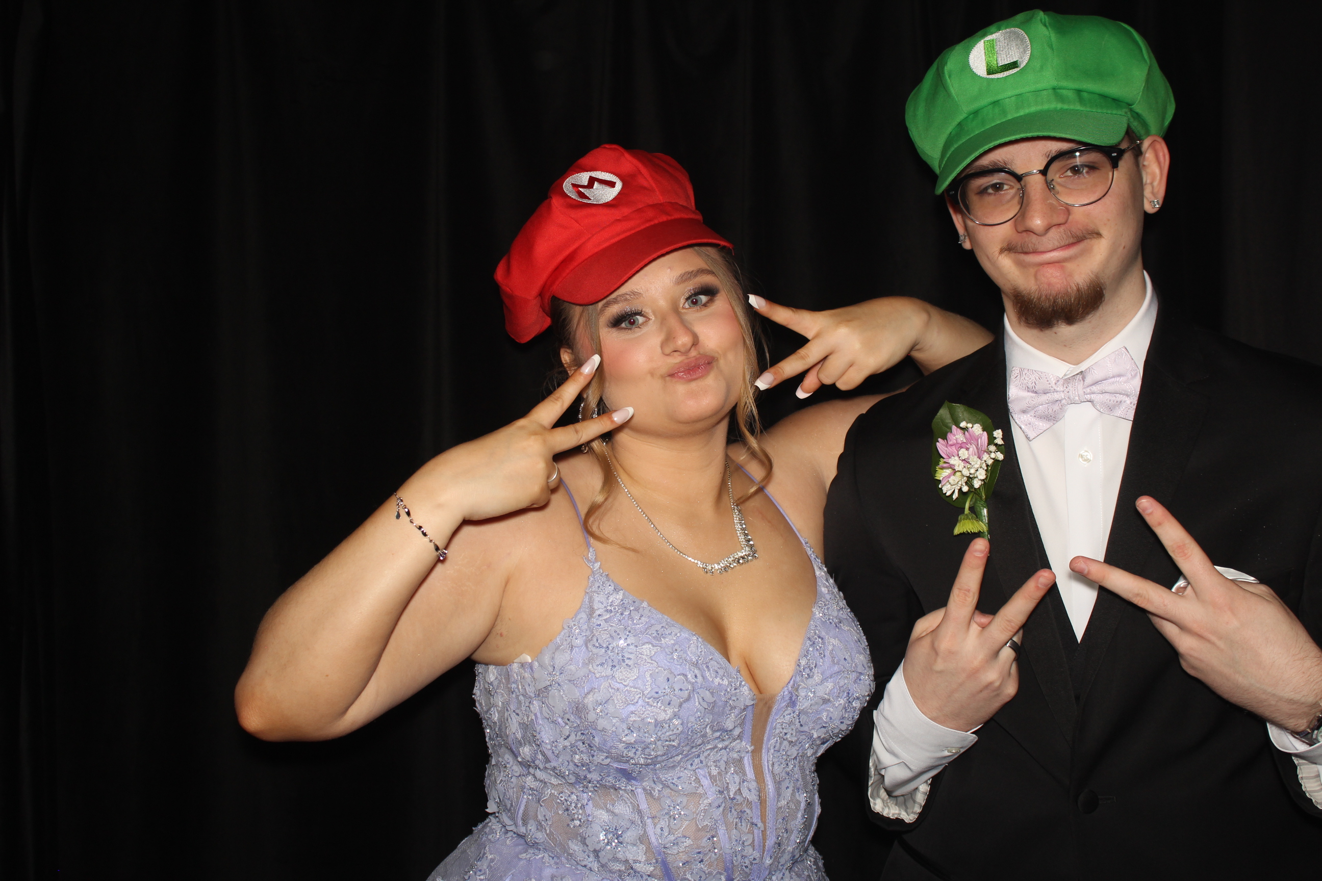  Cooper High School Prom | View more photos from the event at gallery.photoboothcincy.com/u/PhotoBoothCincy/Cooper-High-School-Prom-0