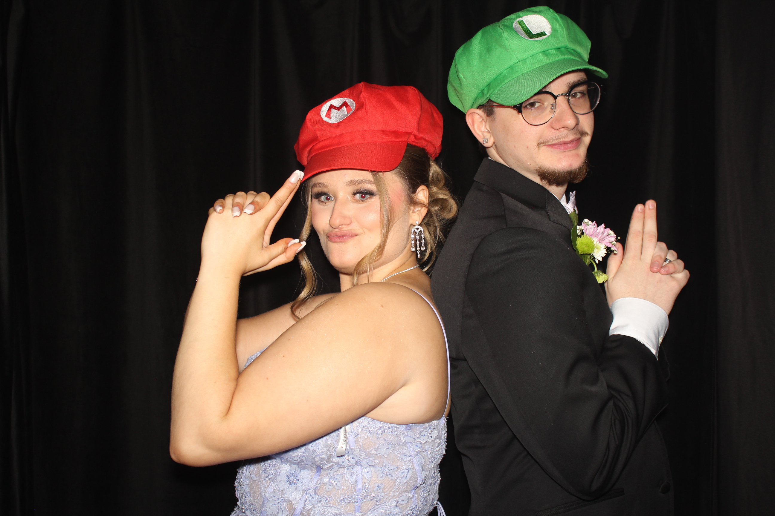  Cooper High School Prom | View more photos from the event at gallery.photoboothcincy.com/u/PhotoBoothCincy/Cooper-High-School-Prom-0