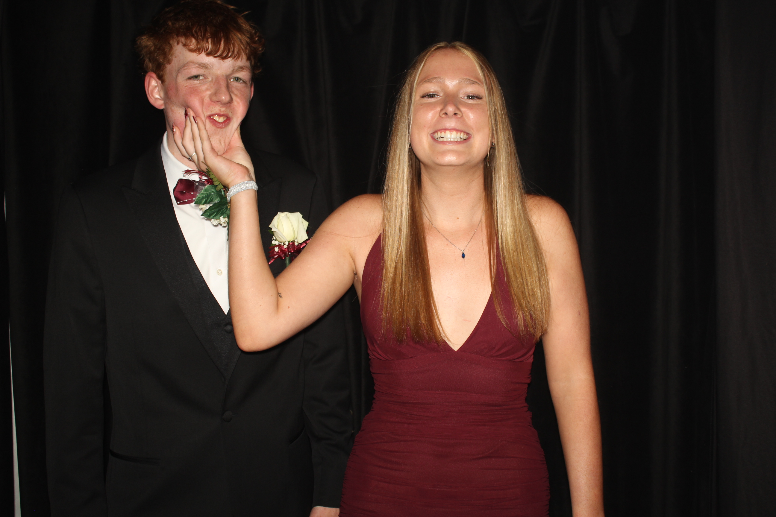  Cooper High School Prom | View more photos from the event at gallery.photoboothcincy.com/u/PhotoBoothCincy/Cooper-High-School-Prom-0