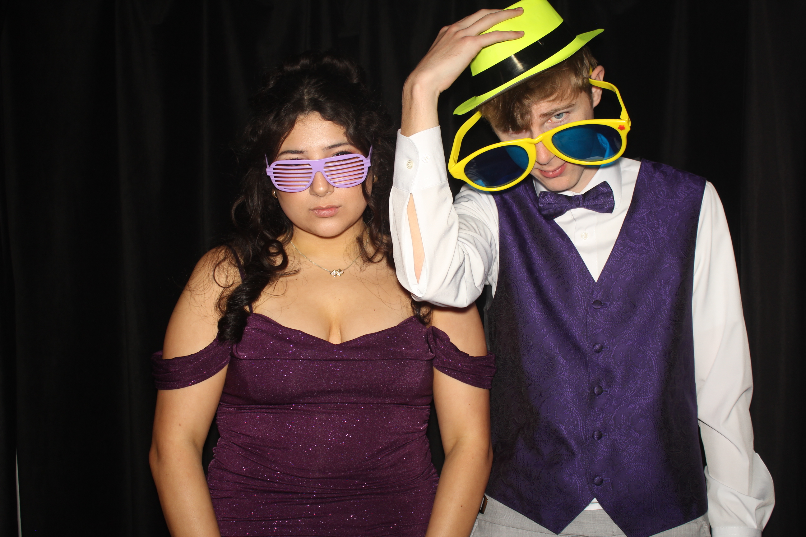  Cooper High School Prom | View more photos from the event at gallery.photoboothcincy.com/u/PhotoBoothCincy/Cooper-High-School-Prom-0