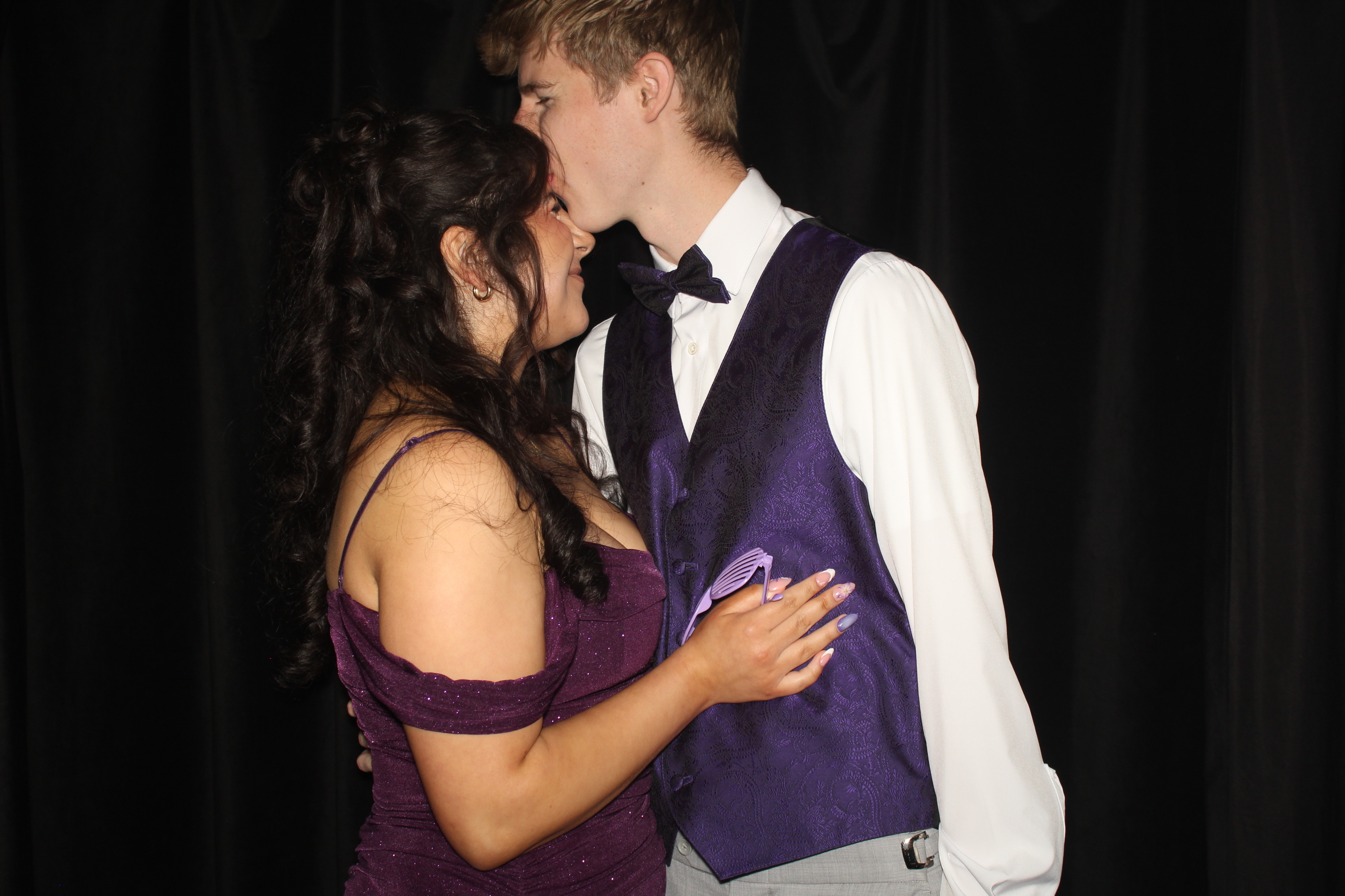  Cooper High School Prom | View more photos from the event at gallery.photoboothcincy.com/u/PhotoBoothCincy/Cooper-High-School-Prom-0