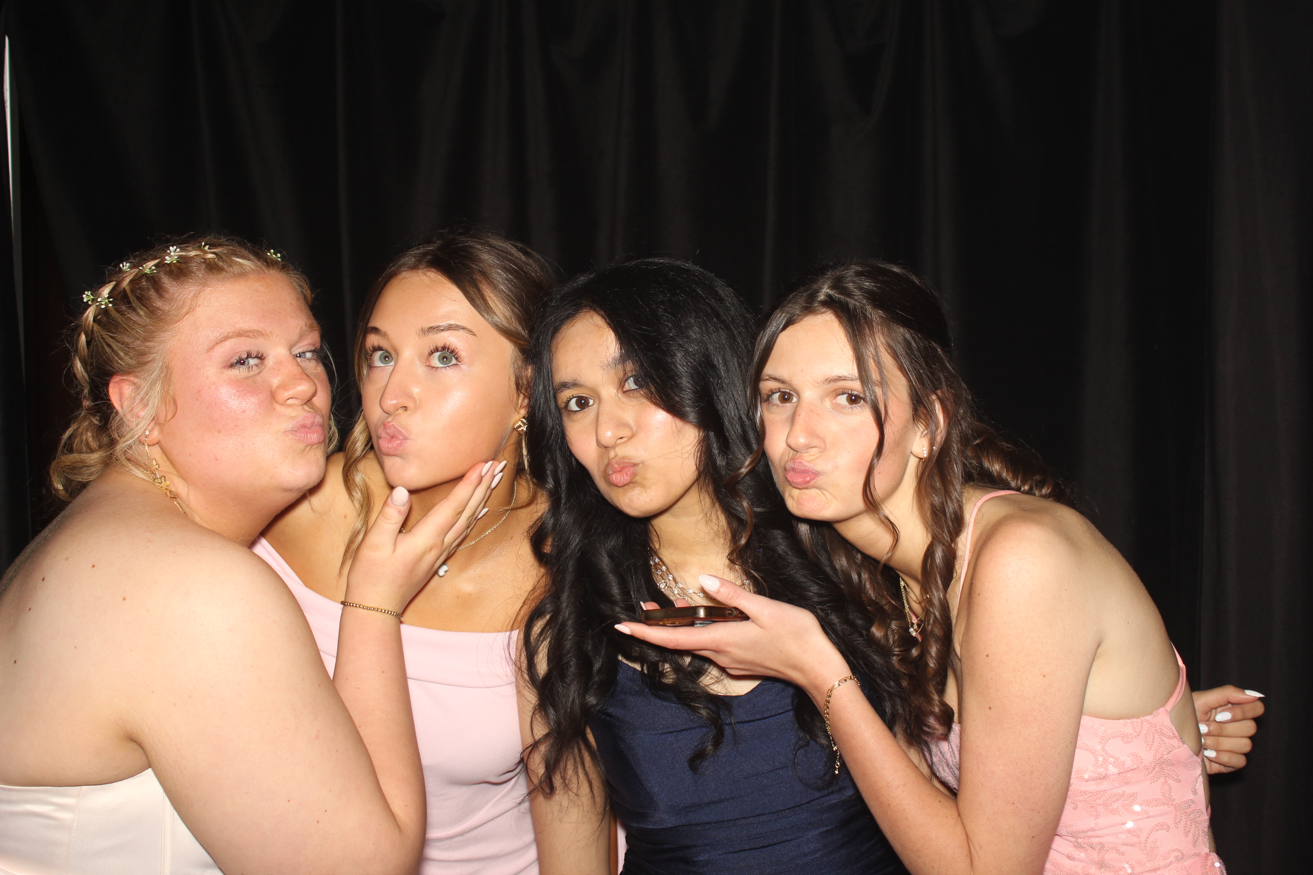  Cooper High School Prom | View more photos from the event at gallery.photoboothcincy.com/u/PhotoBoothCincy/Cooper-High-School-Prom-0