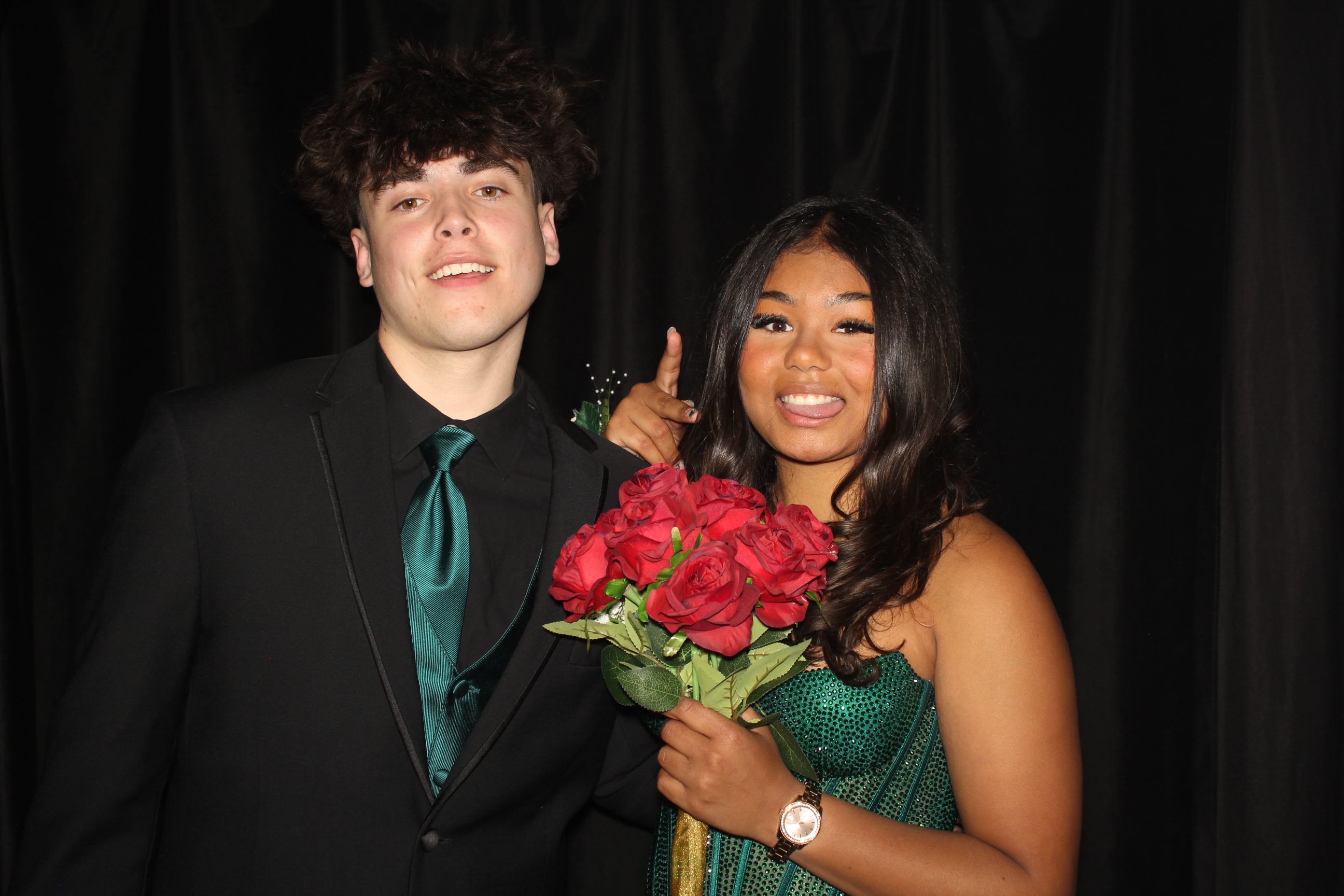  Cooper High School Prom | View more photos from the event at gallery.photoboothcincy.com/u/PhotoBoothCincy/Cooper-High-School-Prom-0