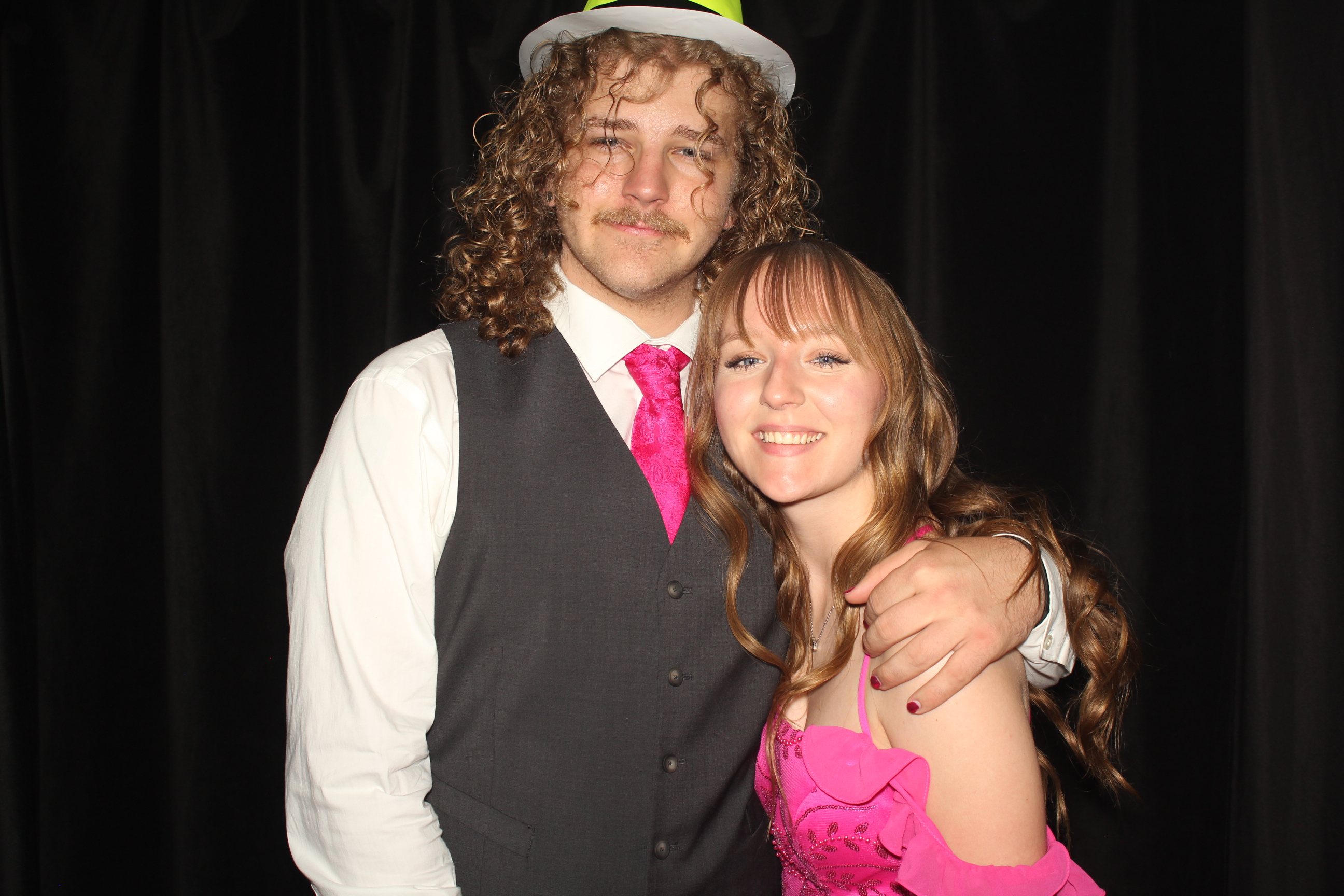  Cooper High School Prom | View more photos from the event at gallery.photoboothcincy.com/u/PhotoBoothCincy/Cooper-High-School-Prom-0