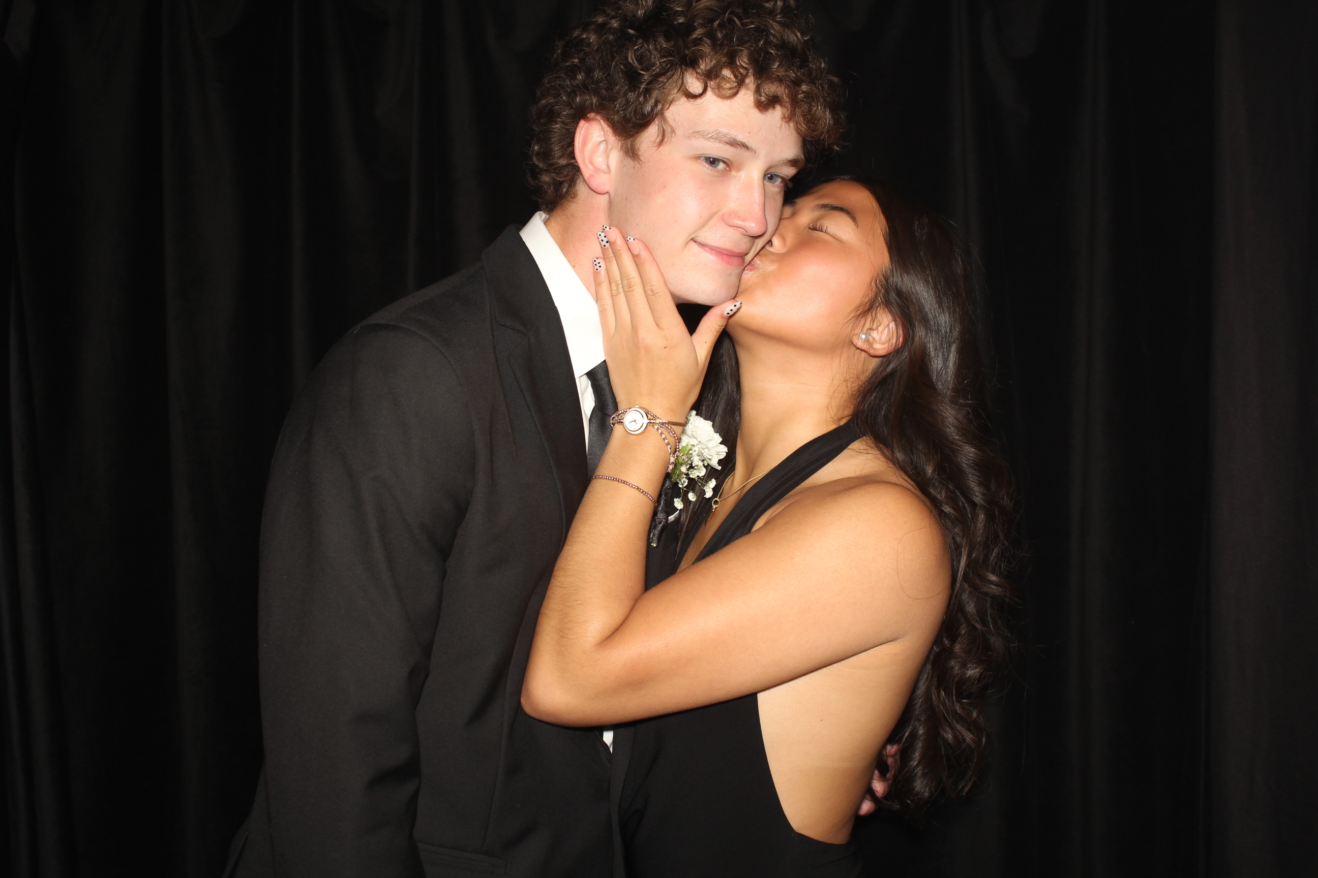  Cooper High School Prom | View more photos from the event at gallery.photoboothcincy.com/u/PhotoBoothCincy/Cooper-High-School-Prom-0