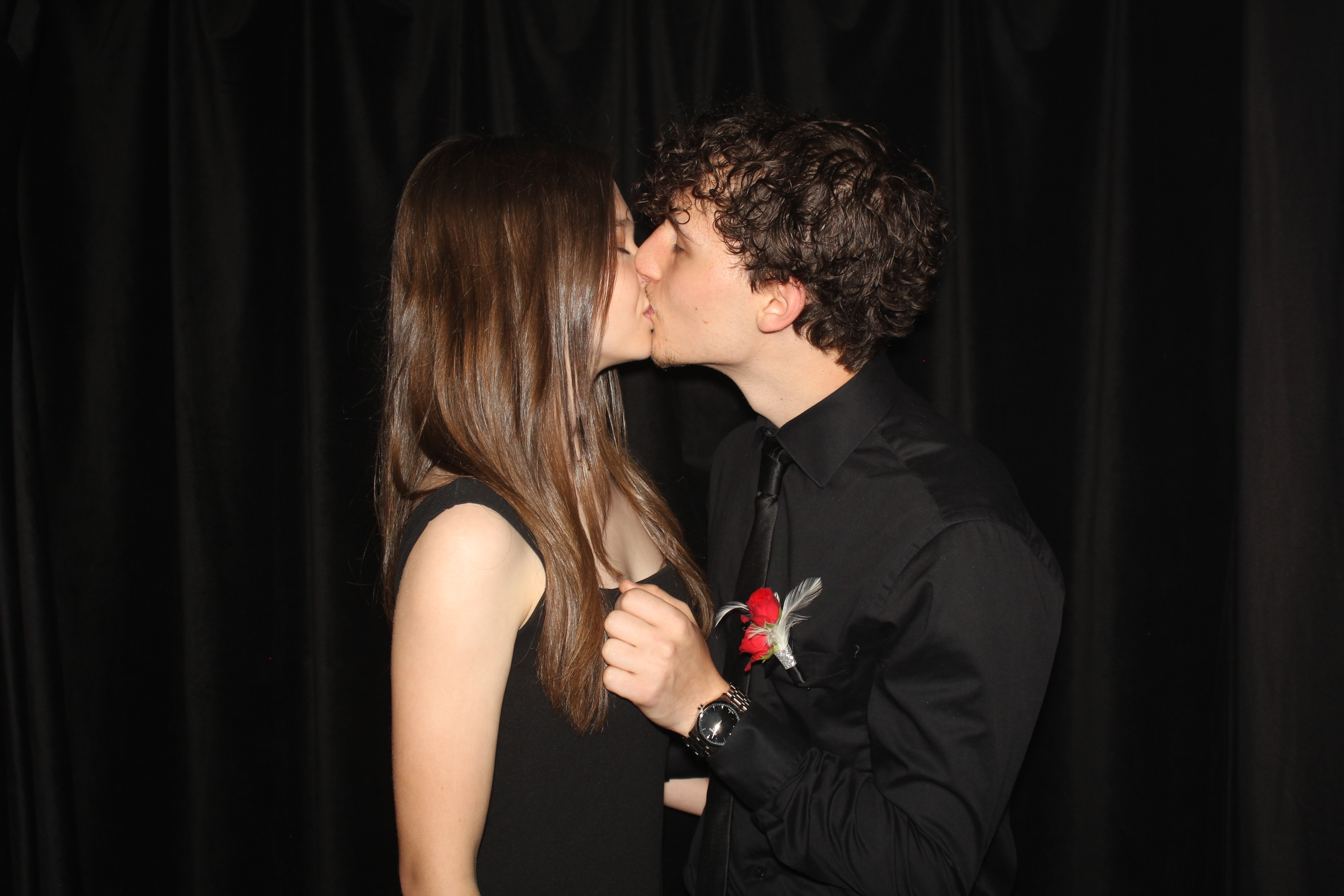  Cooper High School Prom | View more photos from the event at gallery.photoboothcincy.com/u/PhotoBoothCincy/Cooper-High-School-Prom-0