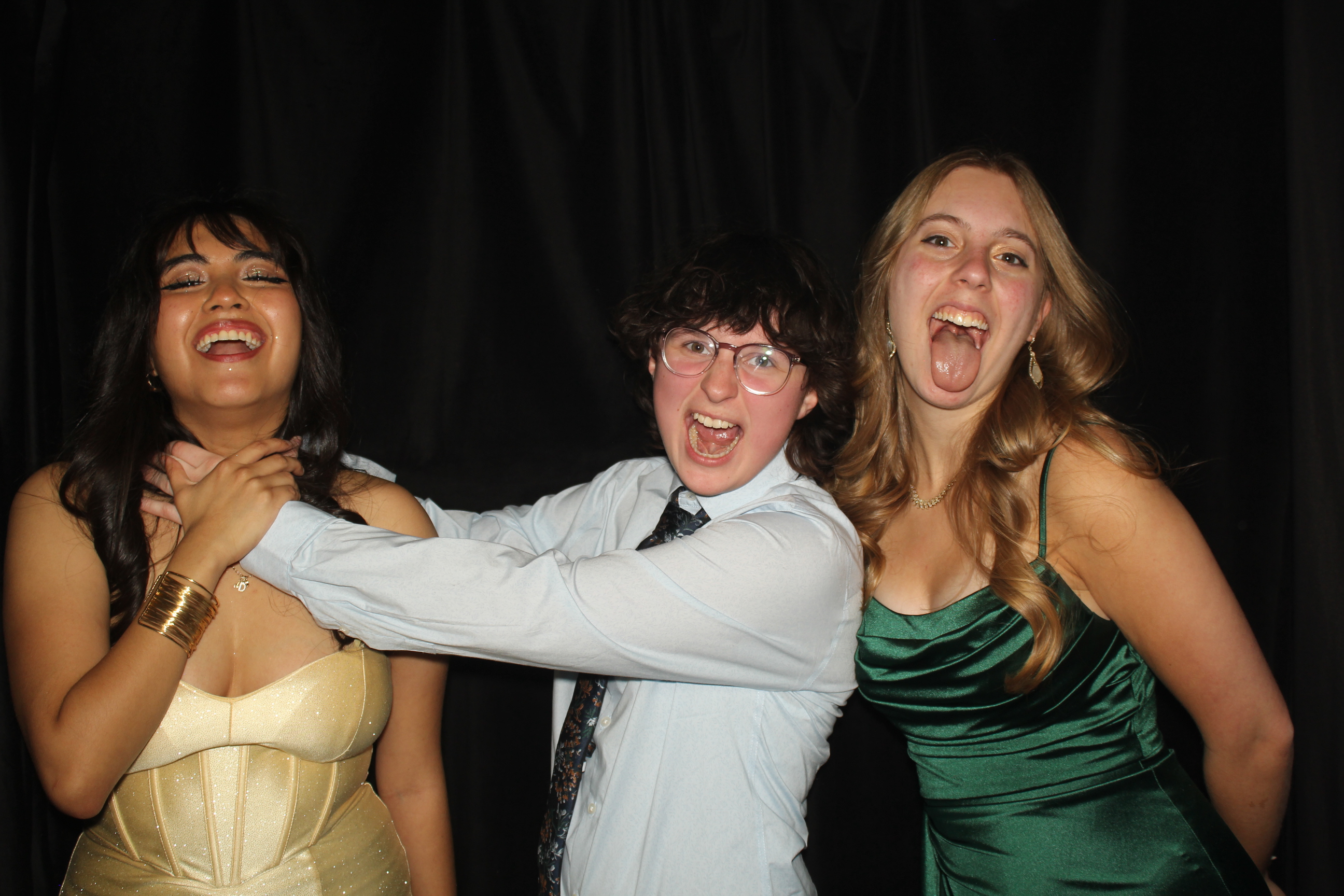  Cooper High School Prom | View more photos from the event at gallery.photoboothcincy.com/u/PhotoBoothCincy/Cooper-High-School-Prom-0