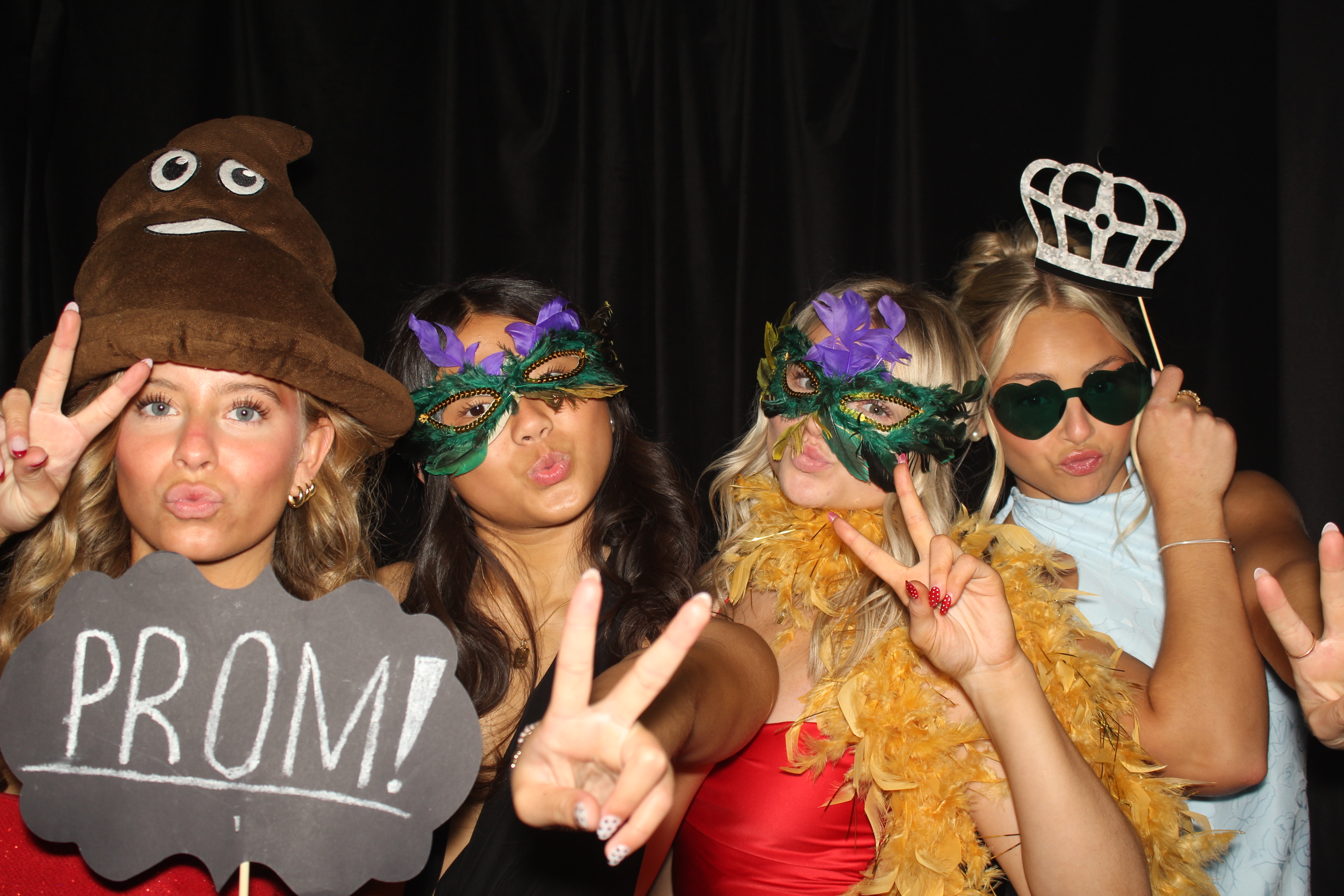  Cooper High School Prom | View more photos from the event at gallery.photoboothcincy.com/u/PhotoBoothCincy/Cooper-High-School-Prom-0