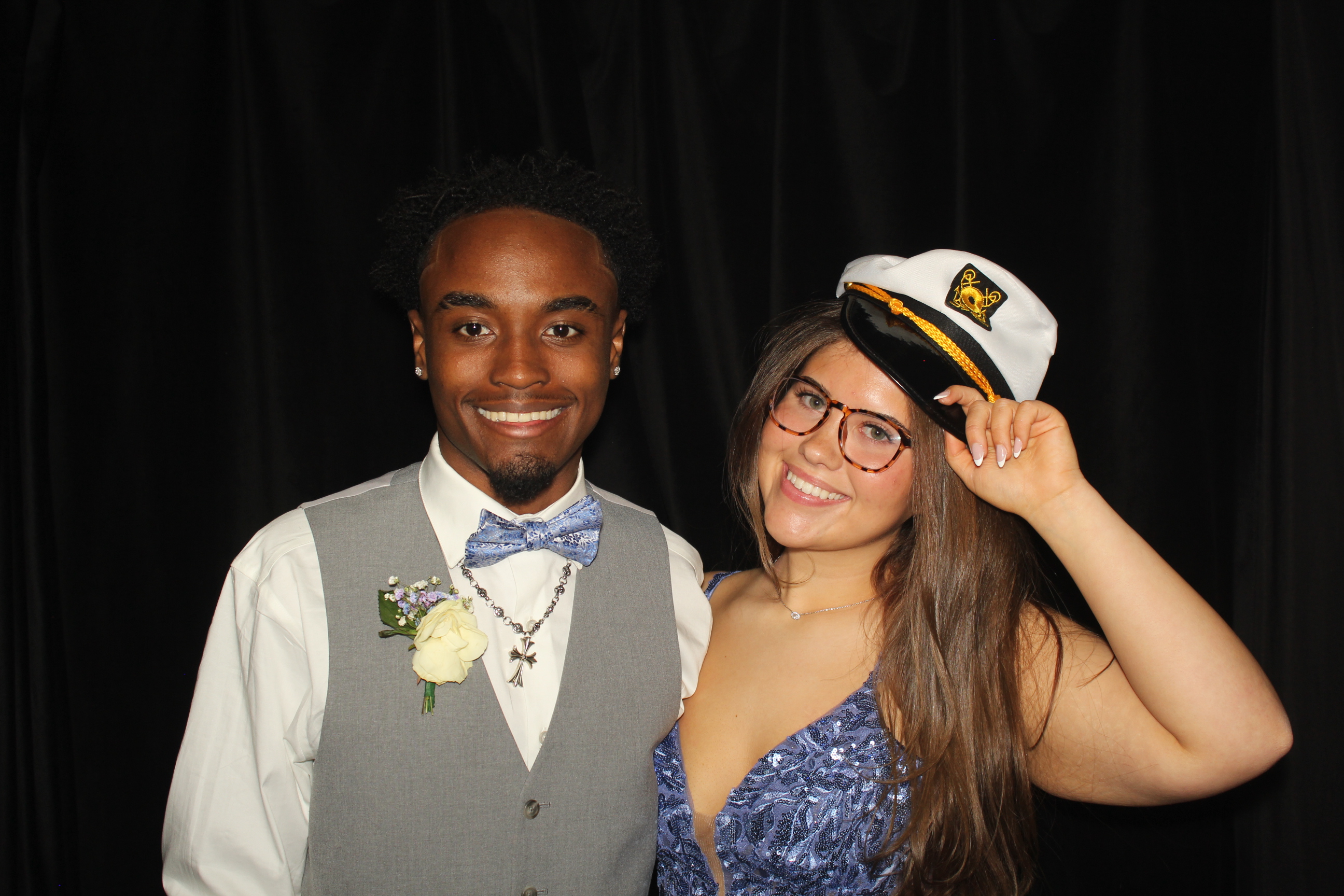  Cooper High School Prom | View more photos from the event at gallery.photoboothcincy.com/u/PhotoBoothCincy/Cooper-High-School-Prom-0