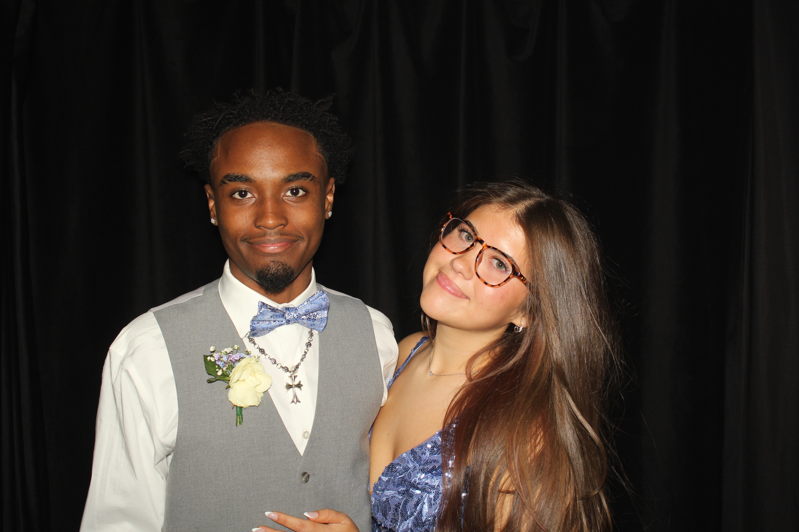  Cooper High School Prom | View more photos from the event at gallery.photoboothcincy.com/u/PhotoBoothCincy/Cooper-High-School-Prom-0