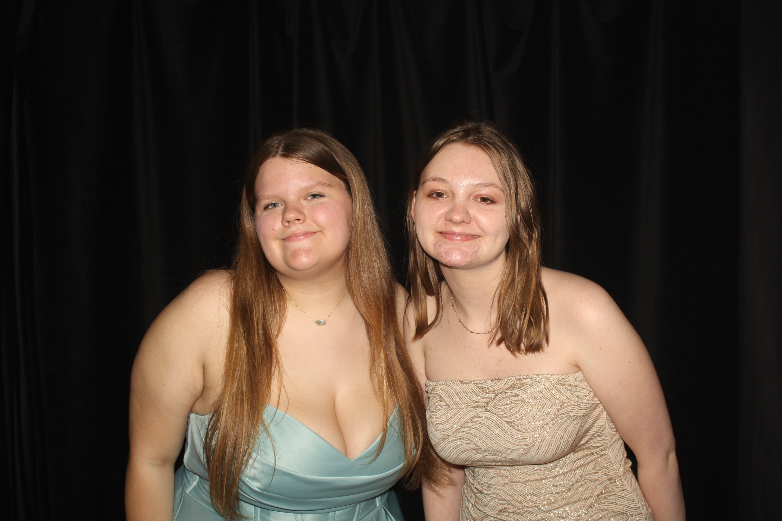  Cooper High School Prom | View more photos from the event at gallery.photoboothcincy.com/u/PhotoBoothCincy/Cooper-High-School-Prom-0