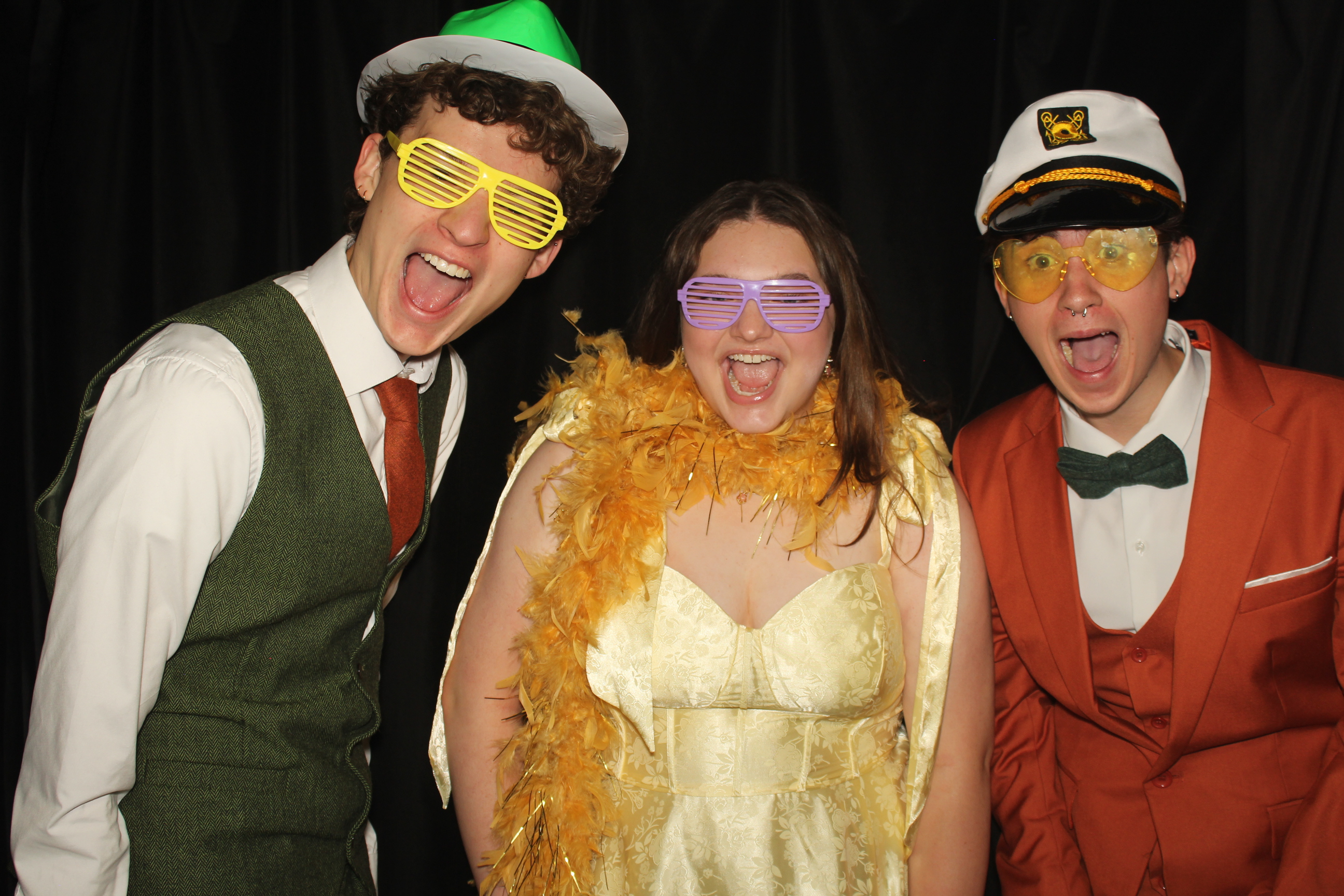  Cooper High School Prom | View more photos from the event at gallery.photoboothcincy.com/u/PhotoBoothCincy/Cooper-High-School-Prom-0