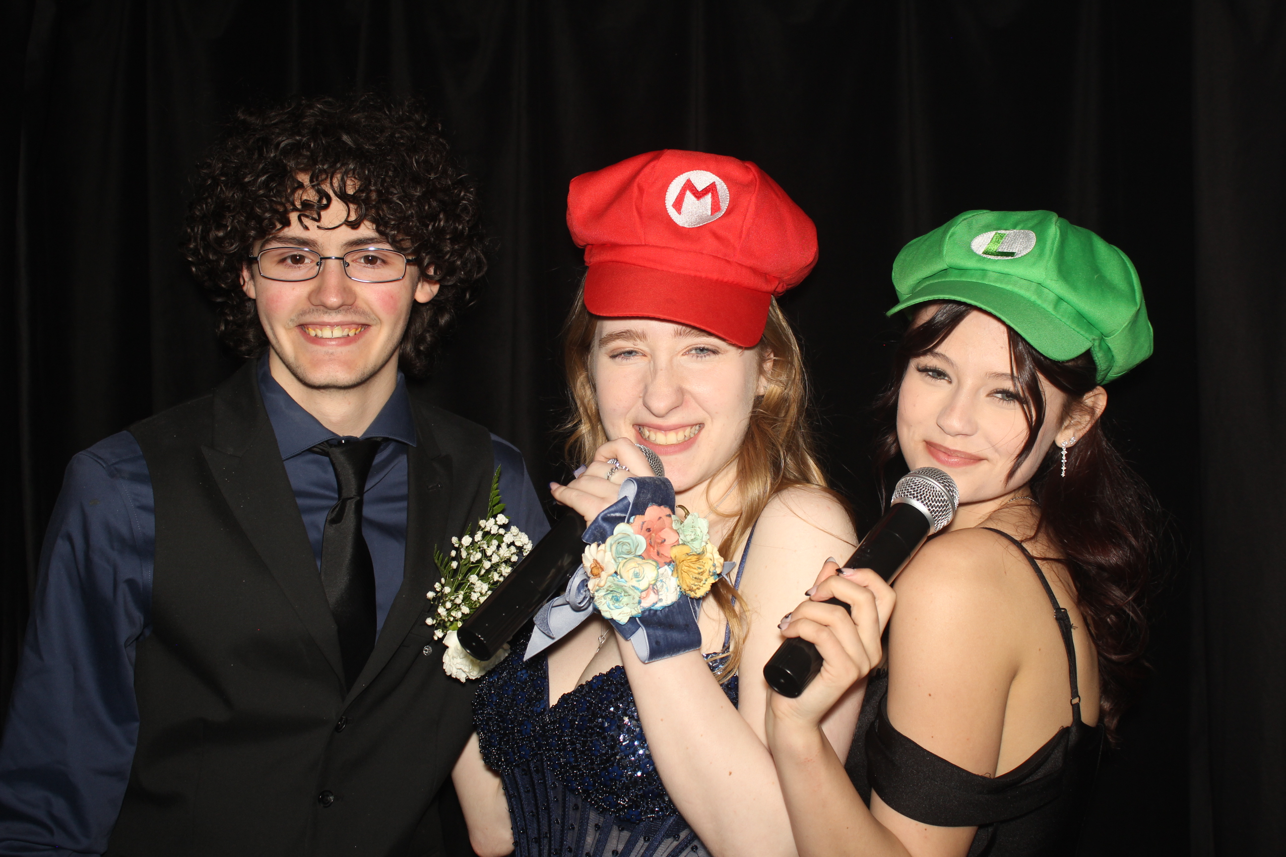  Cooper High School Prom | View more photos from the event at gallery.photoboothcincy.com/u/PhotoBoothCincy/Cooper-High-School-Prom-0