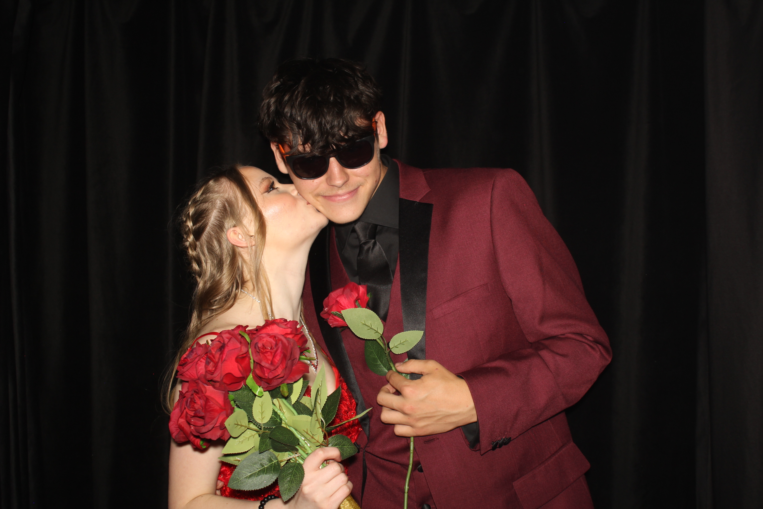  Cooper High School Prom | View more photos from the event at gallery.photoboothcincy.com/u/PhotoBoothCincy/Cooper-High-School-Prom-0