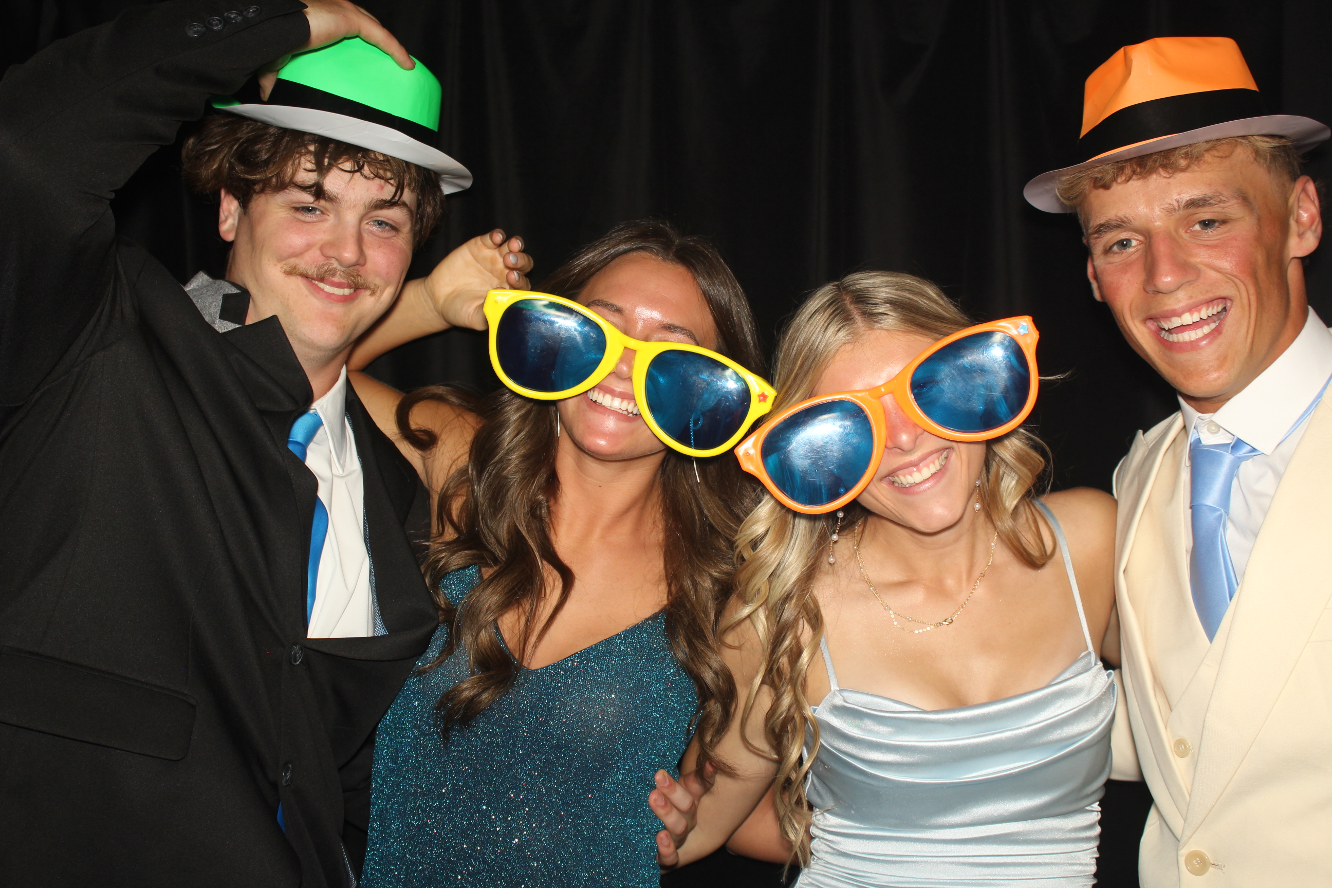  Cooper High School Prom | View more photos from the event at gallery.photoboothcincy.com/u/PhotoBoothCincy/Cooper-High-School-Prom-0