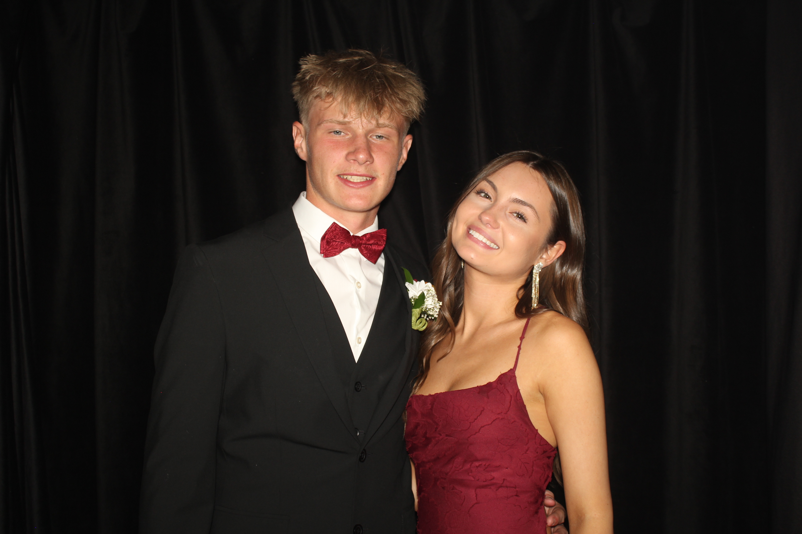 Cooper High School Prom | View more photos from the event at gallery.photoboothcincy.com/u/PhotoBoothCincy/Cooper-High-School-Prom-0