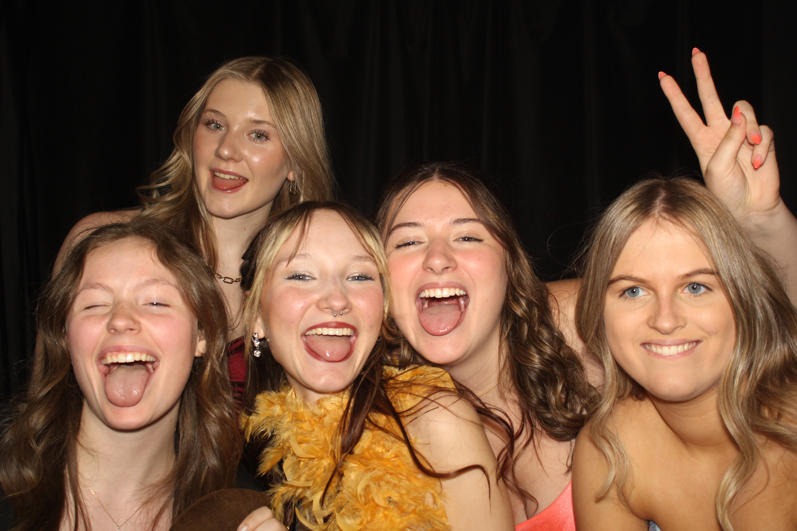  Cooper High School Prom | View more photos from the event at gallery.photoboothcincy.com/u/PhotoBoothCincy/Cooper-High-School-Prom-0