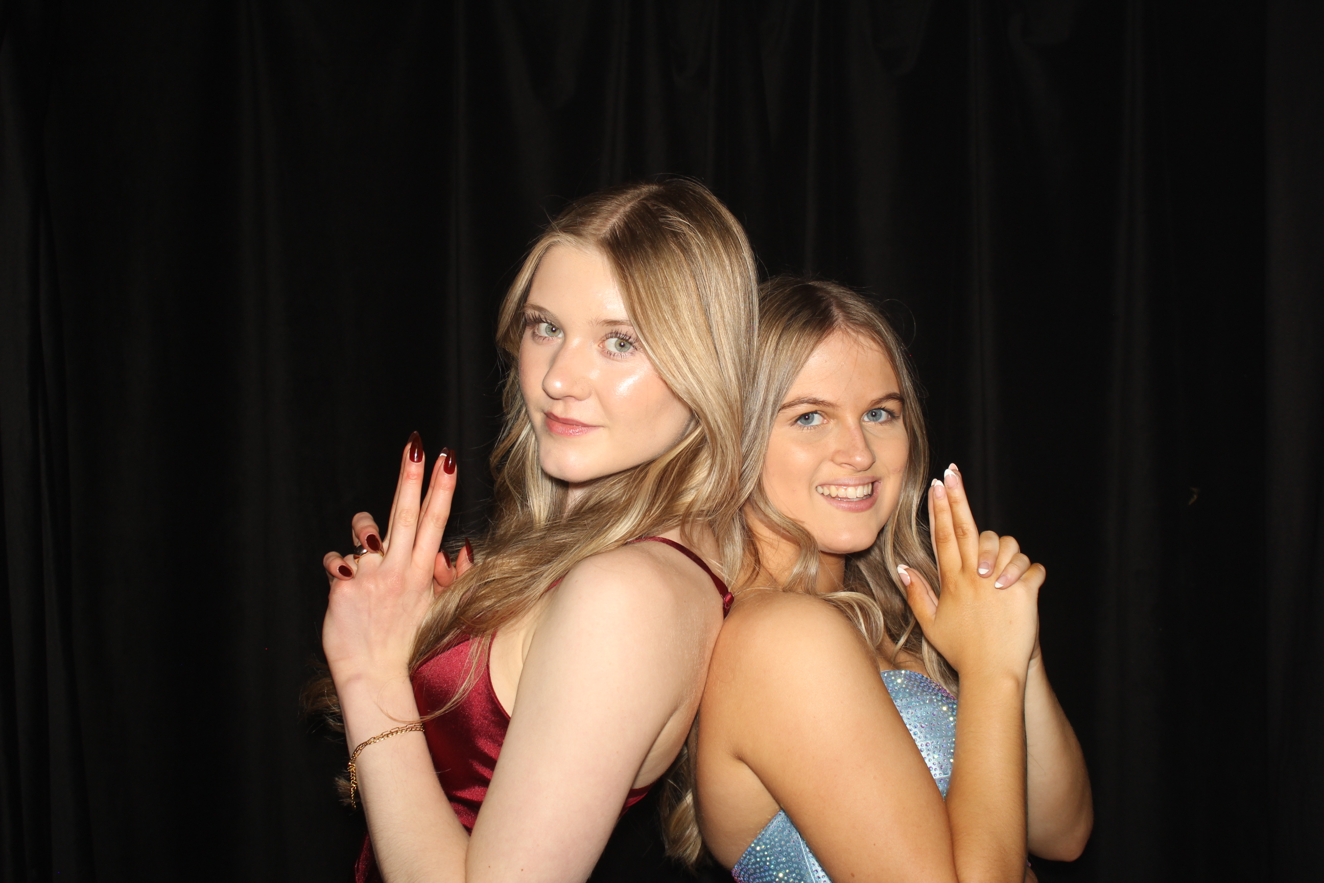  Cooper High School Prom | View more photos from the event at gallery.photoboothcincy.com/u/PhotoBoothCincy/Cooper-High-School-Prom-0