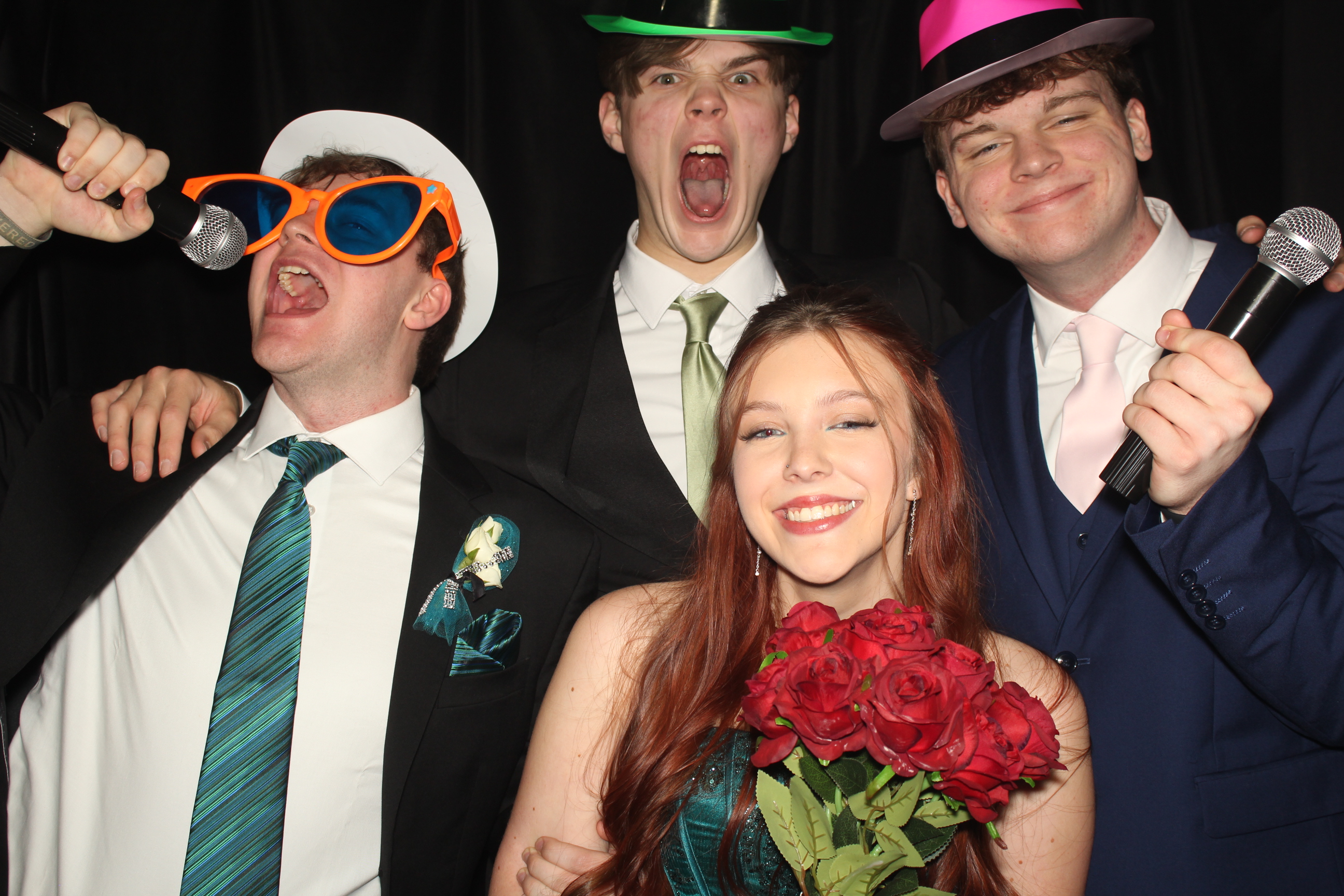  Cooper High School Prom | View more photos from the event at gallery.photoboothcincy.com/u/PhotoBoothCincy/Cooper-High-School-Prom-0