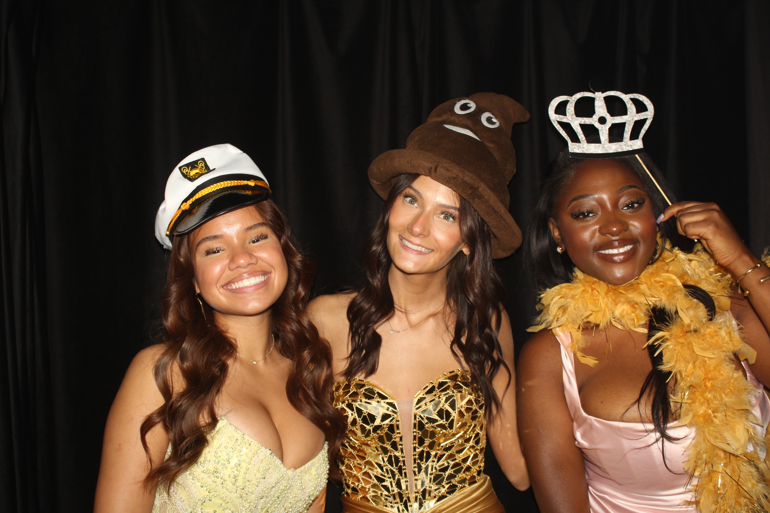  Cooper High School Prom | View more photos from the event at gallery.photoboothcincy.com/u/PhotoBoothCincy/Cooper-High-School-Prom-0