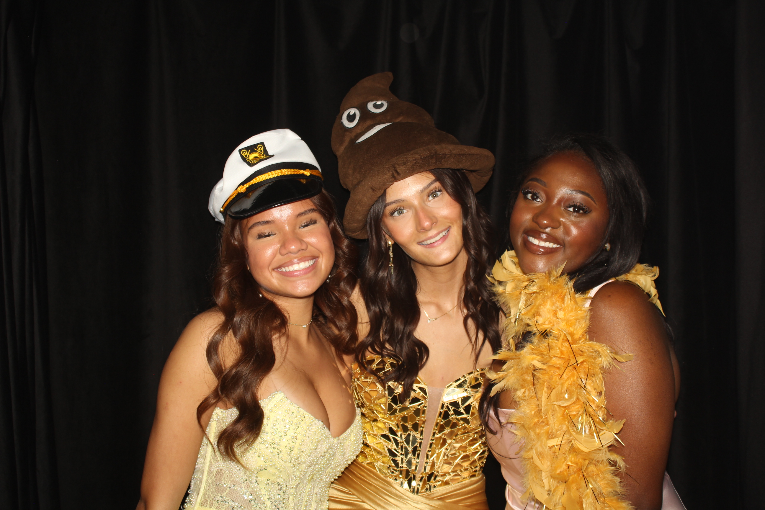  Cooper High School Prom | View more photos from the event at gallery.photoboothcincy.com/u/PhotoBoothCincy/Cooper-High-School-Prom-0