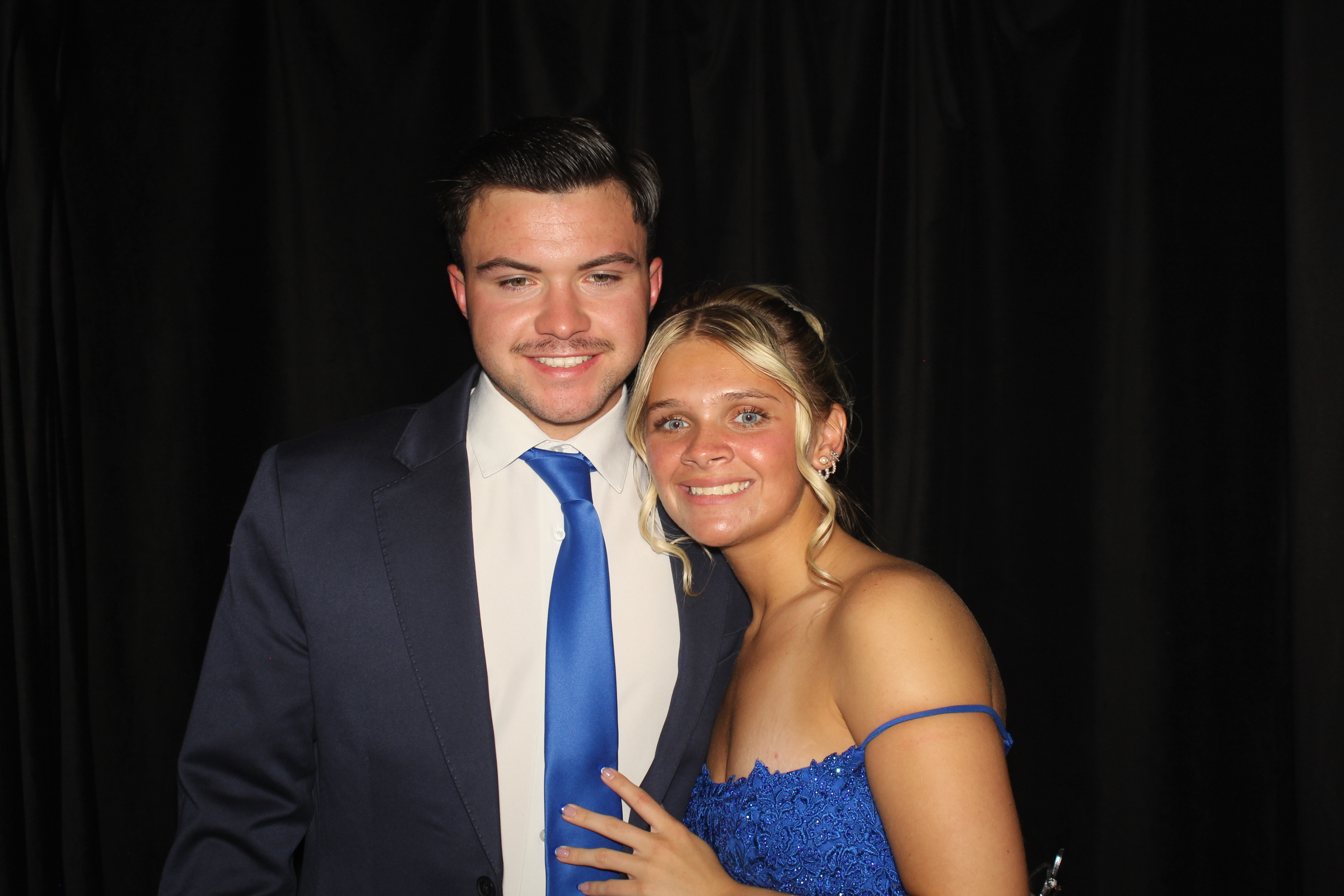  Cooper High School Prom | View more photos from the event at gallery.photoboothcincy.com/u/PhotoBoothCincy/Cooper-High-School-Prom-0
