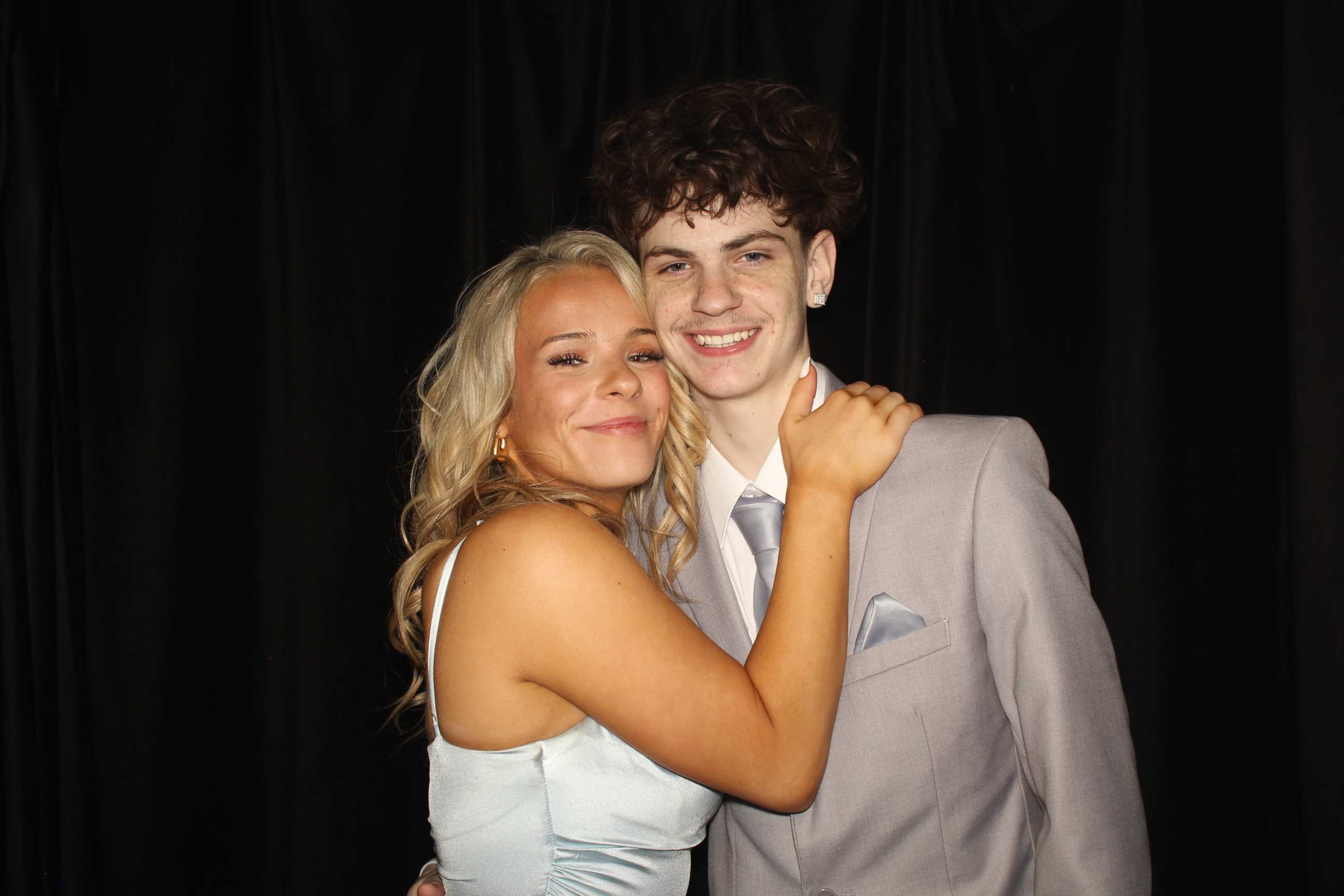  Cooper High School Prom | View more photos from the event at gallery.photoboothcincy.com/u/PhotoBoothCincy/Cooper-High-School-Prom-0