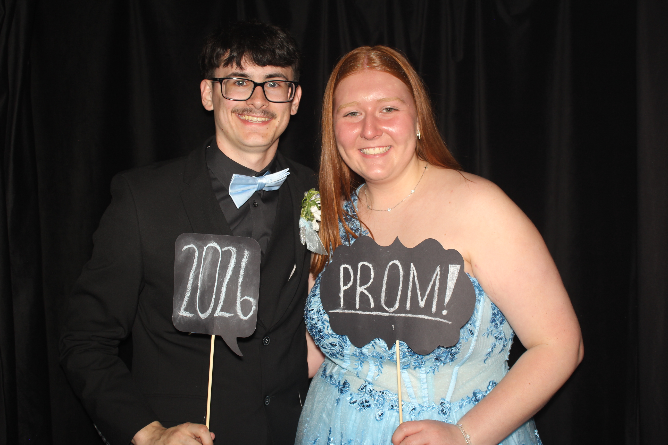  Cooper High School Prom | View more photos from the event at gallery.photoboothcincy.com/u/PhotoBoothCincy/Cooper-High-School-Prom-0