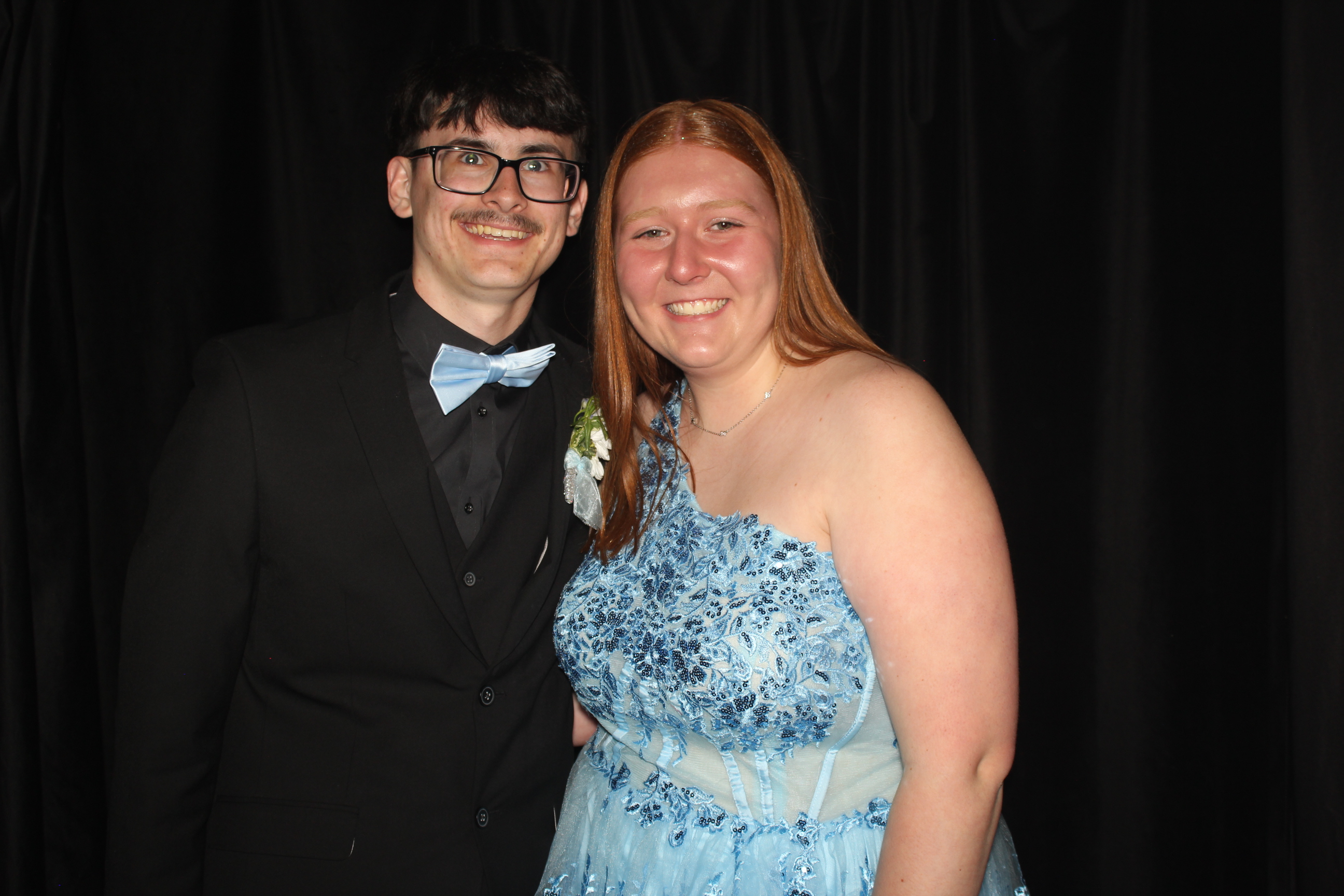  Cooper High School Prom | View more photos from the event at gallery.photoboothcincy.com/u/PhotoBoothCincy/Cooper-High-School-Prom-0