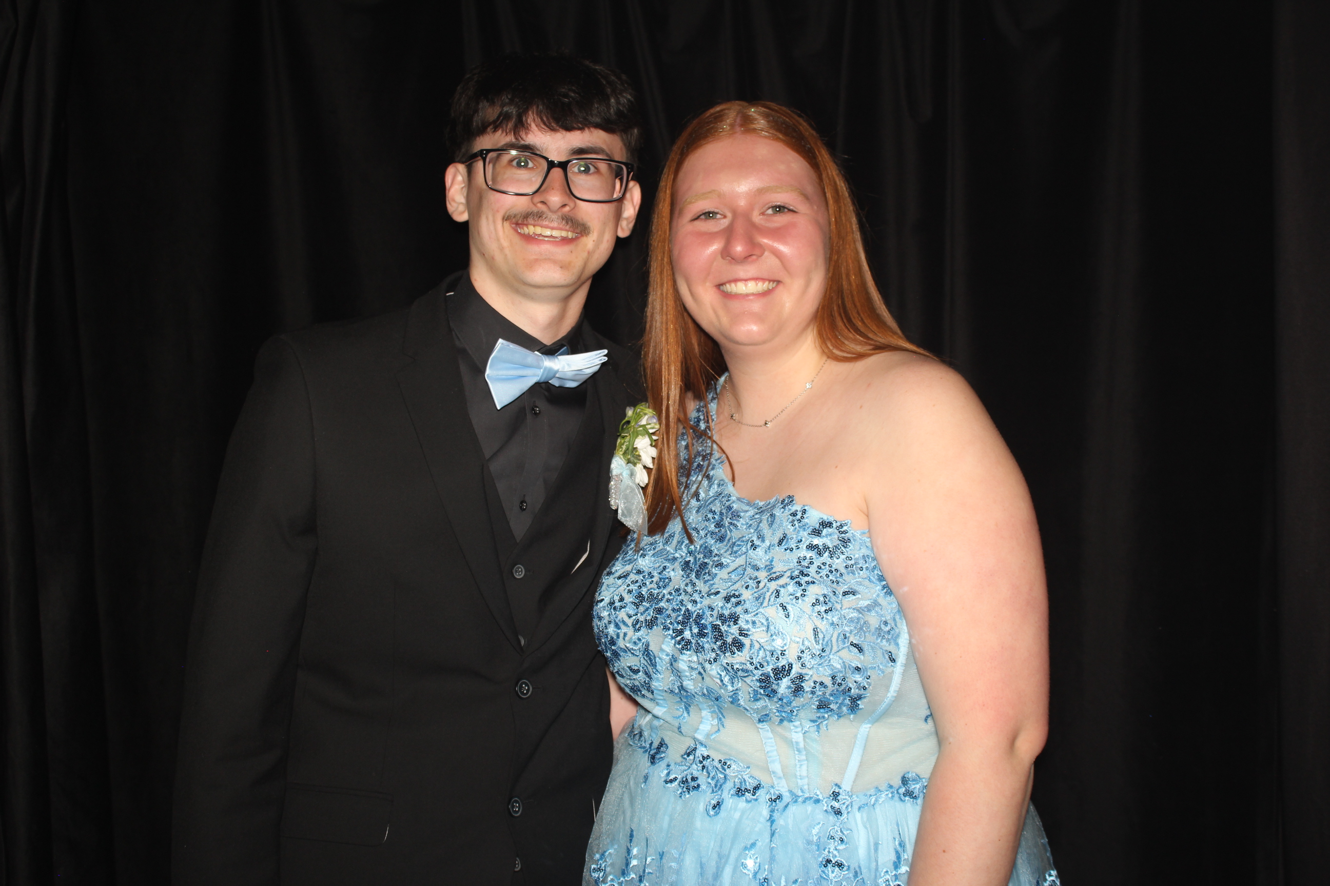  Cooper High School Prom | View more photos from the event at gallery.photoboothcincy.com/u/PhotoBoothCincy/Cooper-High-School-Prom-0