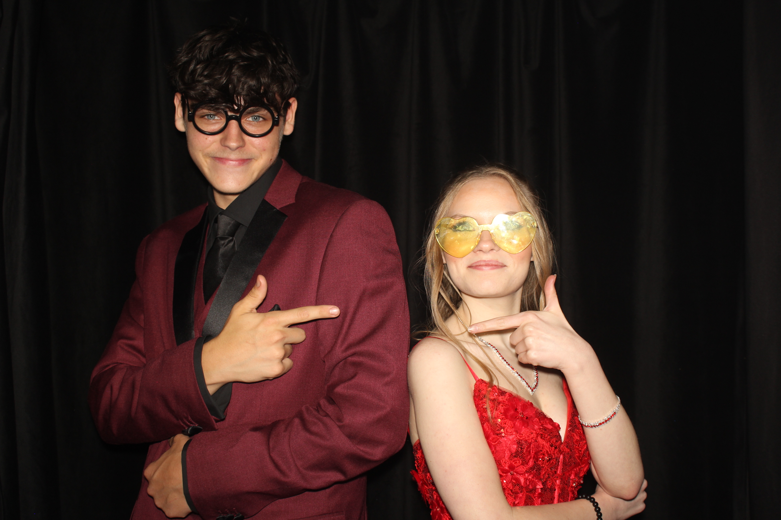  Cooper High School Prom | View more photos from the event at gallery.photoboothcincy.com/u/PhotoBoothCincy/Cooper-High-School-Prom-0