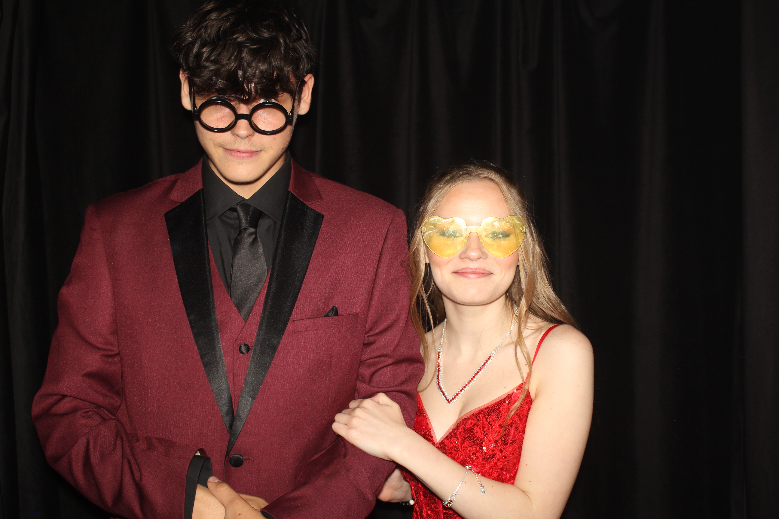  Cooper High School Prom | View more photos from the event at gallery.photoboothcincy.com/u/PhotoBoothCincy/Cooper-High-School-Prom-0