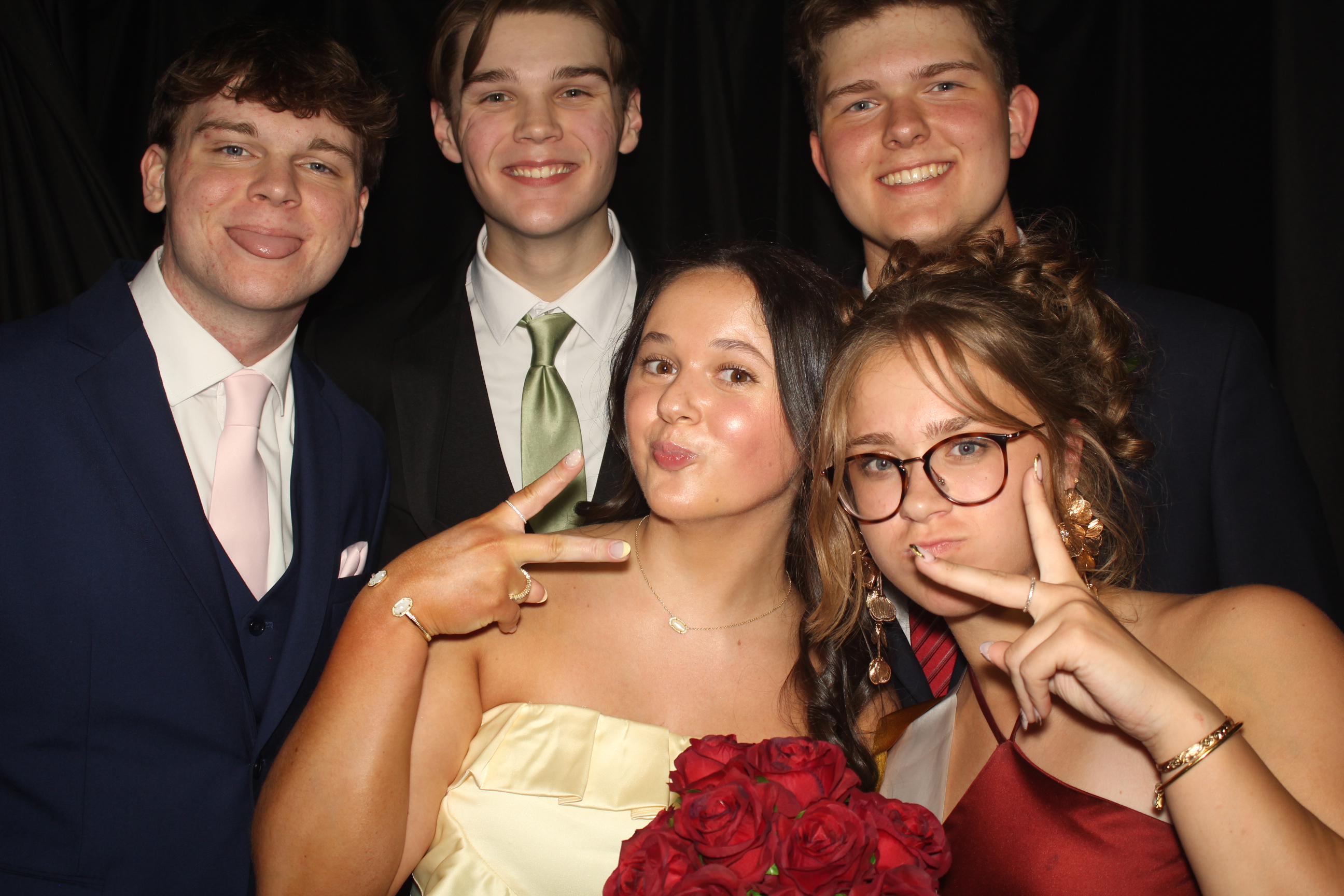  Cooper High School Prom | View more photos from the event at gallery.photoboothcincy.com/u/PhotoBoothCincy/Cooper-High-School-Prom-0