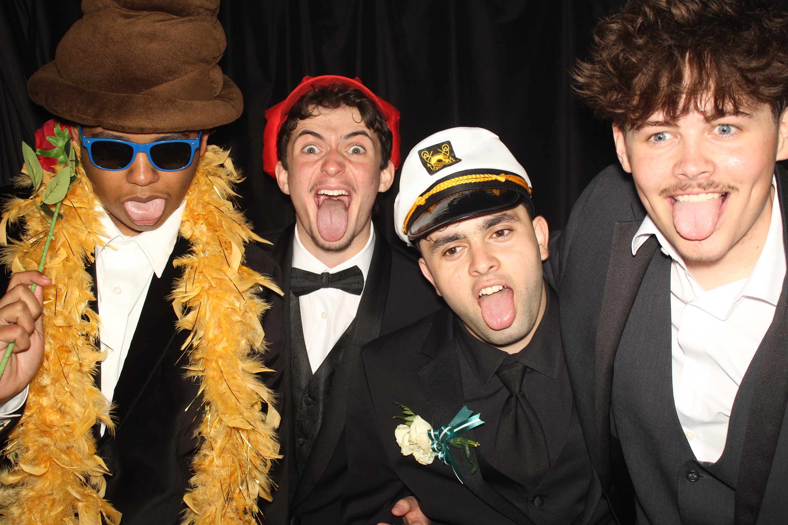  Cooper High School Prom | View more photos from the event at gallery.photoboothcincy.com/u/PhotoBoothCincy/Cooper-High-School-Prom-0