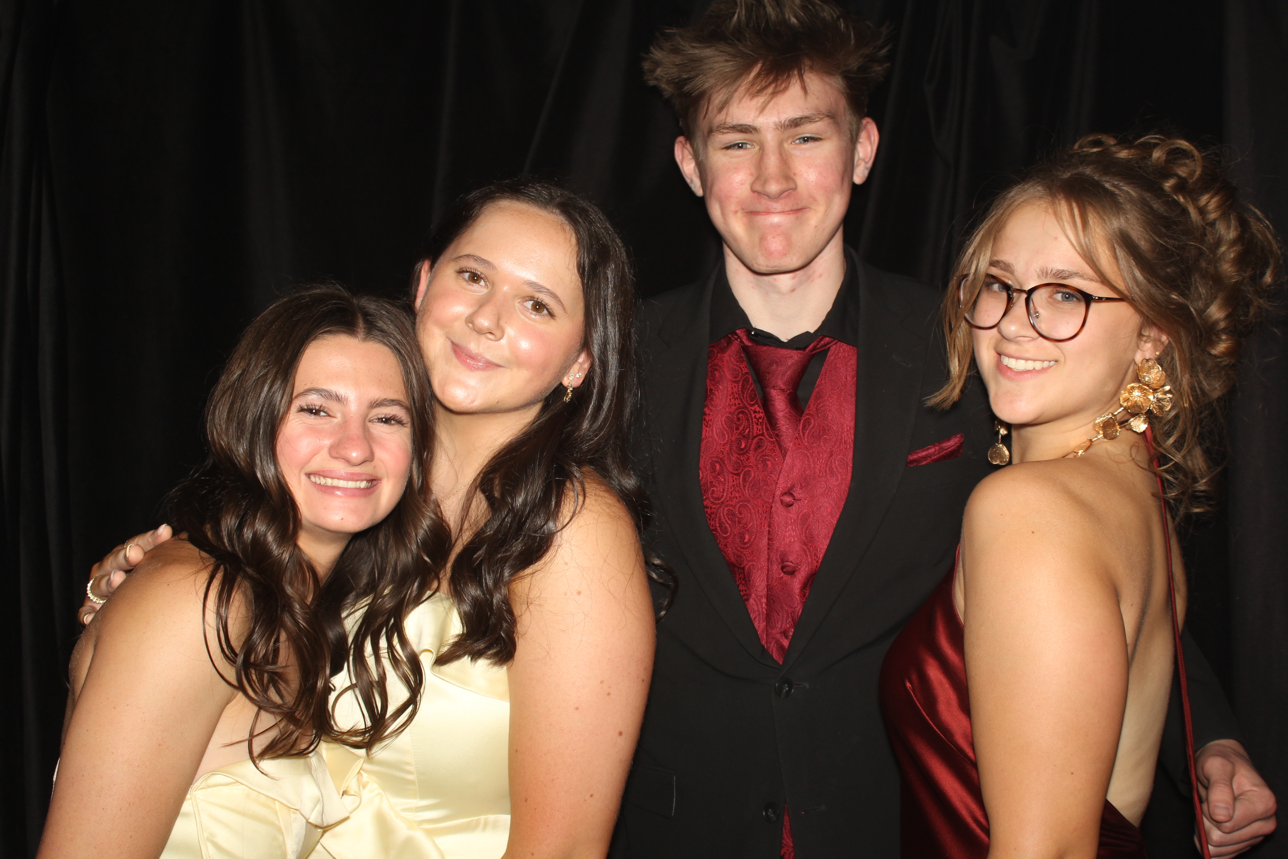  Cooper High School Prom | View more photos from the event at gallery.photoboothcincy.com/u/PhotoBoothCincy/Cooper-High-School-Prom-0