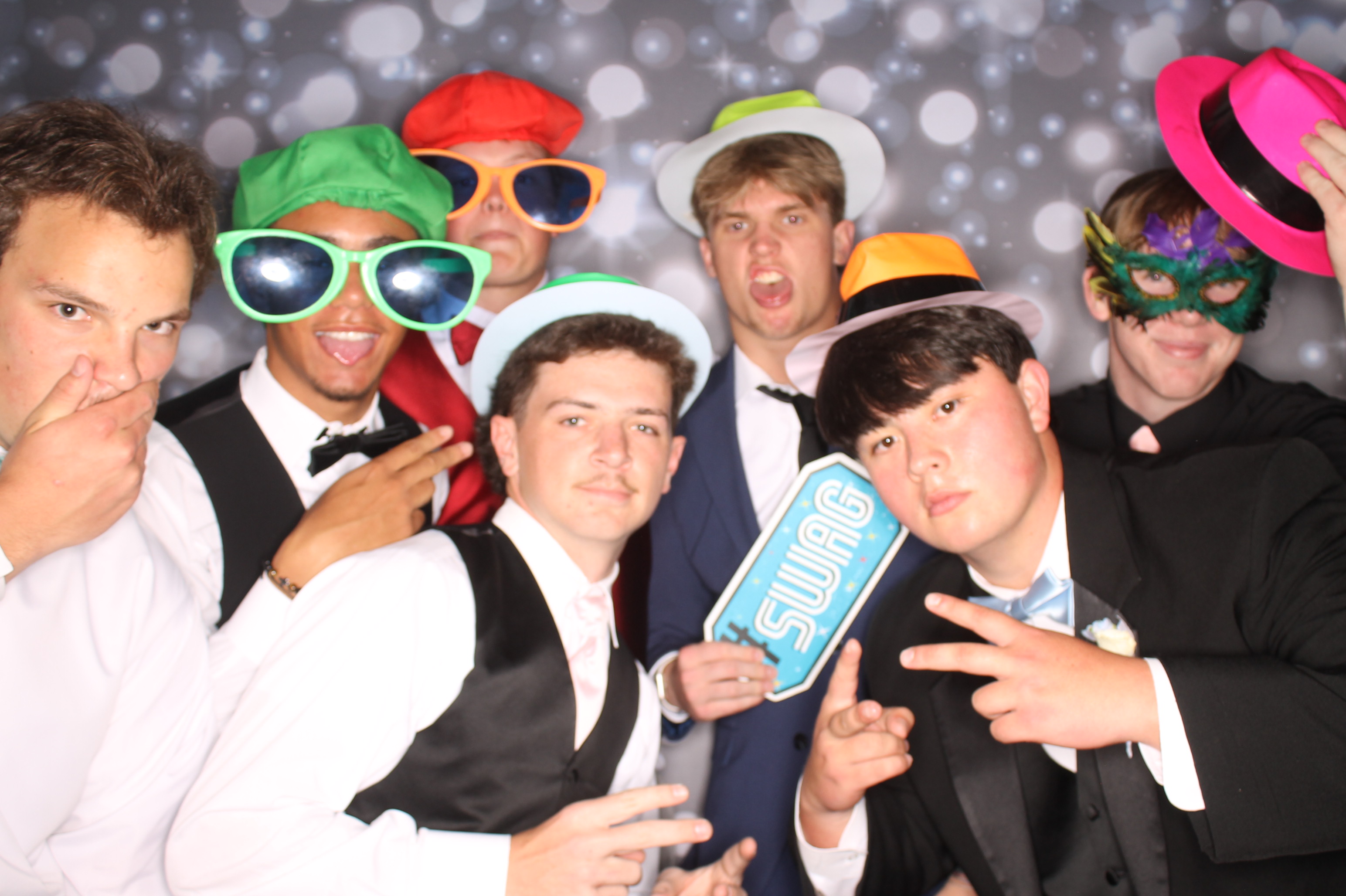 Covington Catholic Prom | View more photos from the event at gallery.photoboothcincy.com/u/PhotoBoothCincy/Covington-Catholic-Prom-1