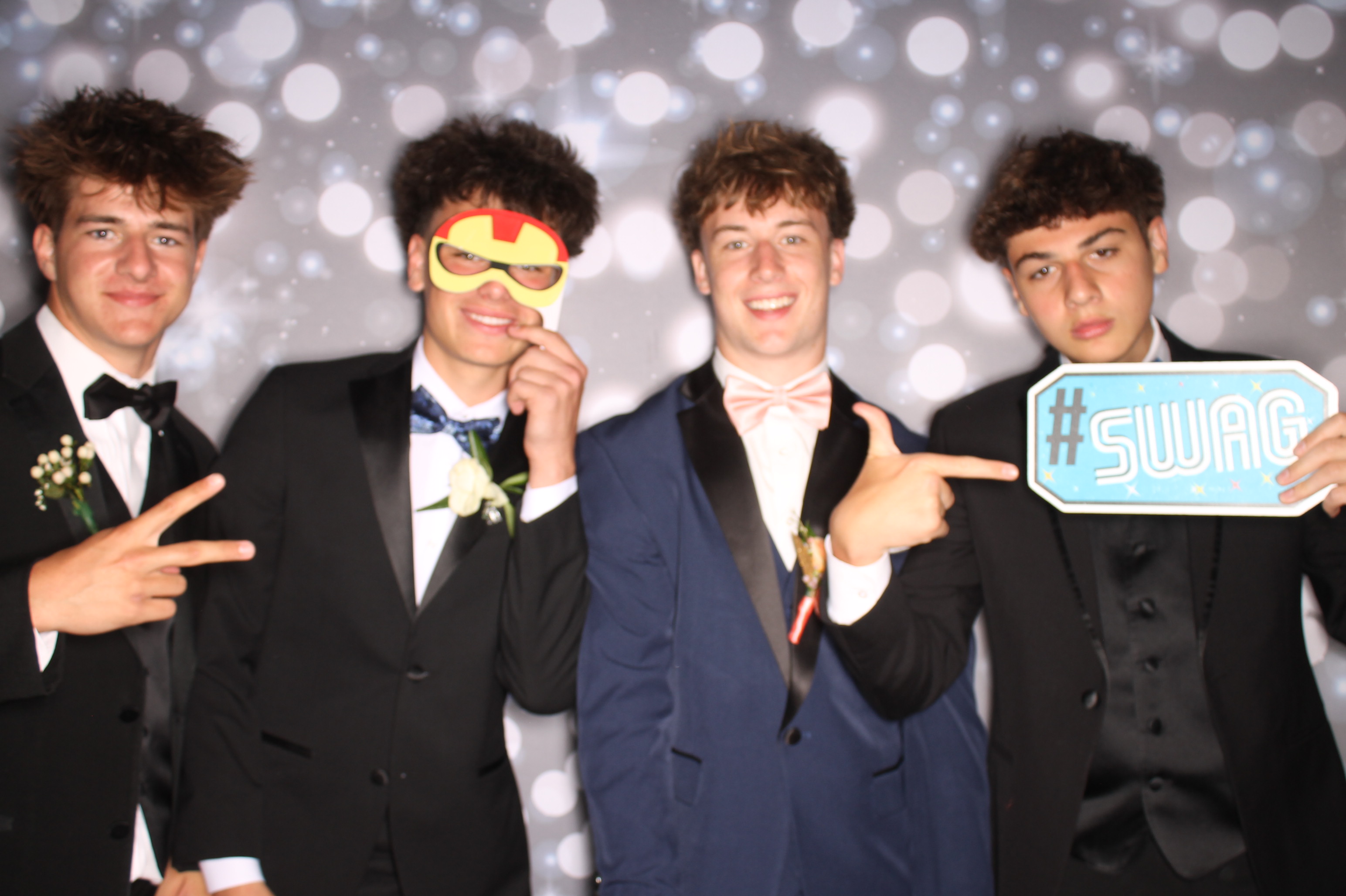 Covington Catholic Prom | View more photos from the event at gallery.photoboothcincy.com/u/PhotoBoothCincy/Covington-Catholic-Prom-1