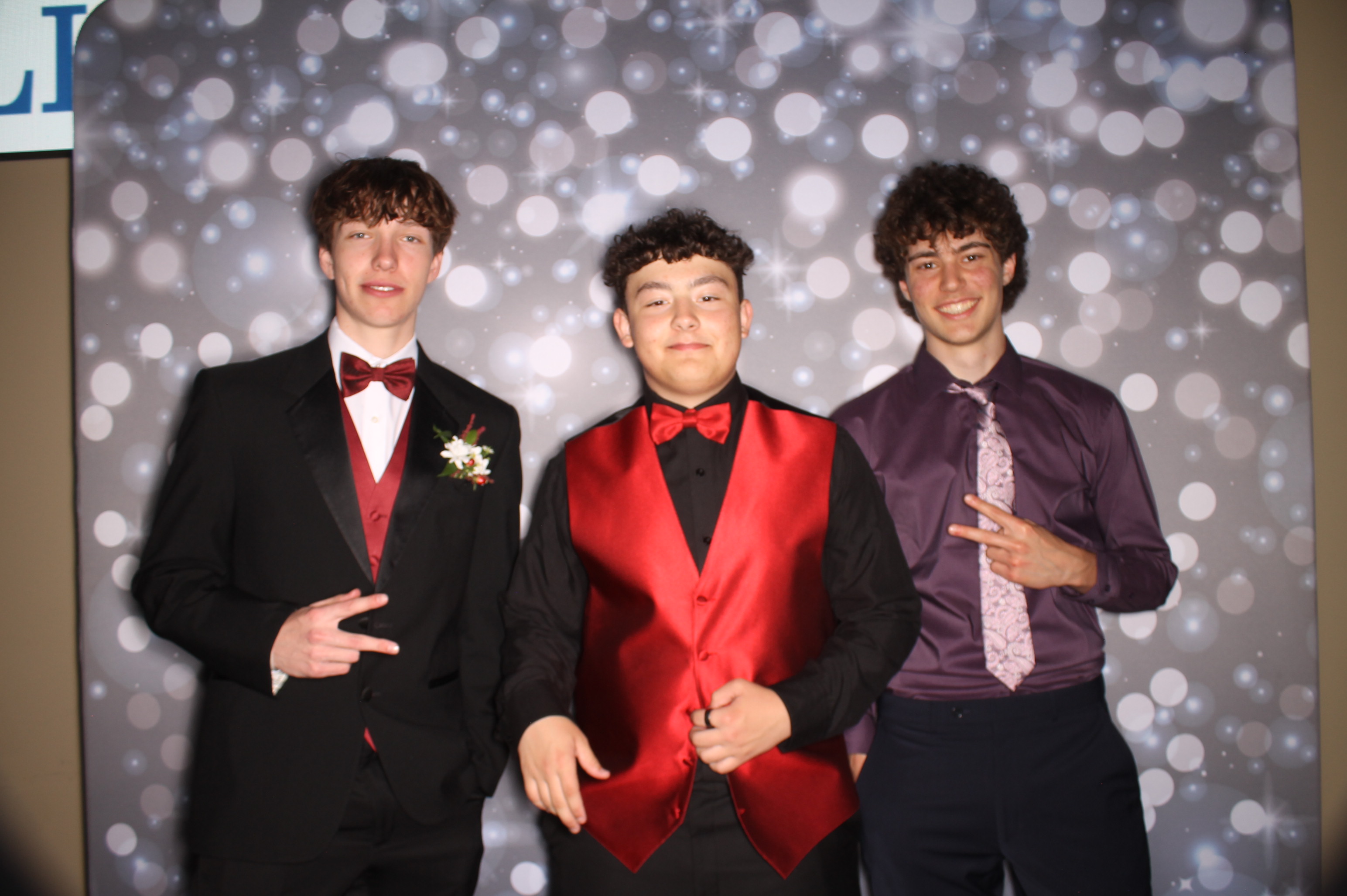 Covington Catholic Prom | View more photos from the event at gallery.photoboothcincy.com/u/PhotoBoothCincy/Covington-Catholic-Prom-1