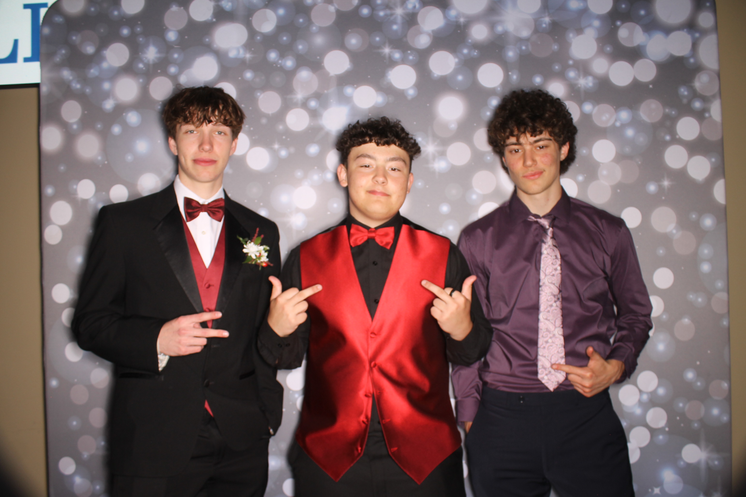Covington Catholic Prom | View more photos from the event at gallery.photoboothcincy.com/u/PhotoBoothCincy/Covington-Catholic-Prom-1